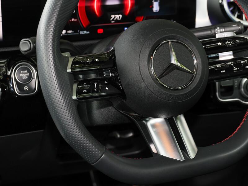 Mercedes-Benz CLA view 11