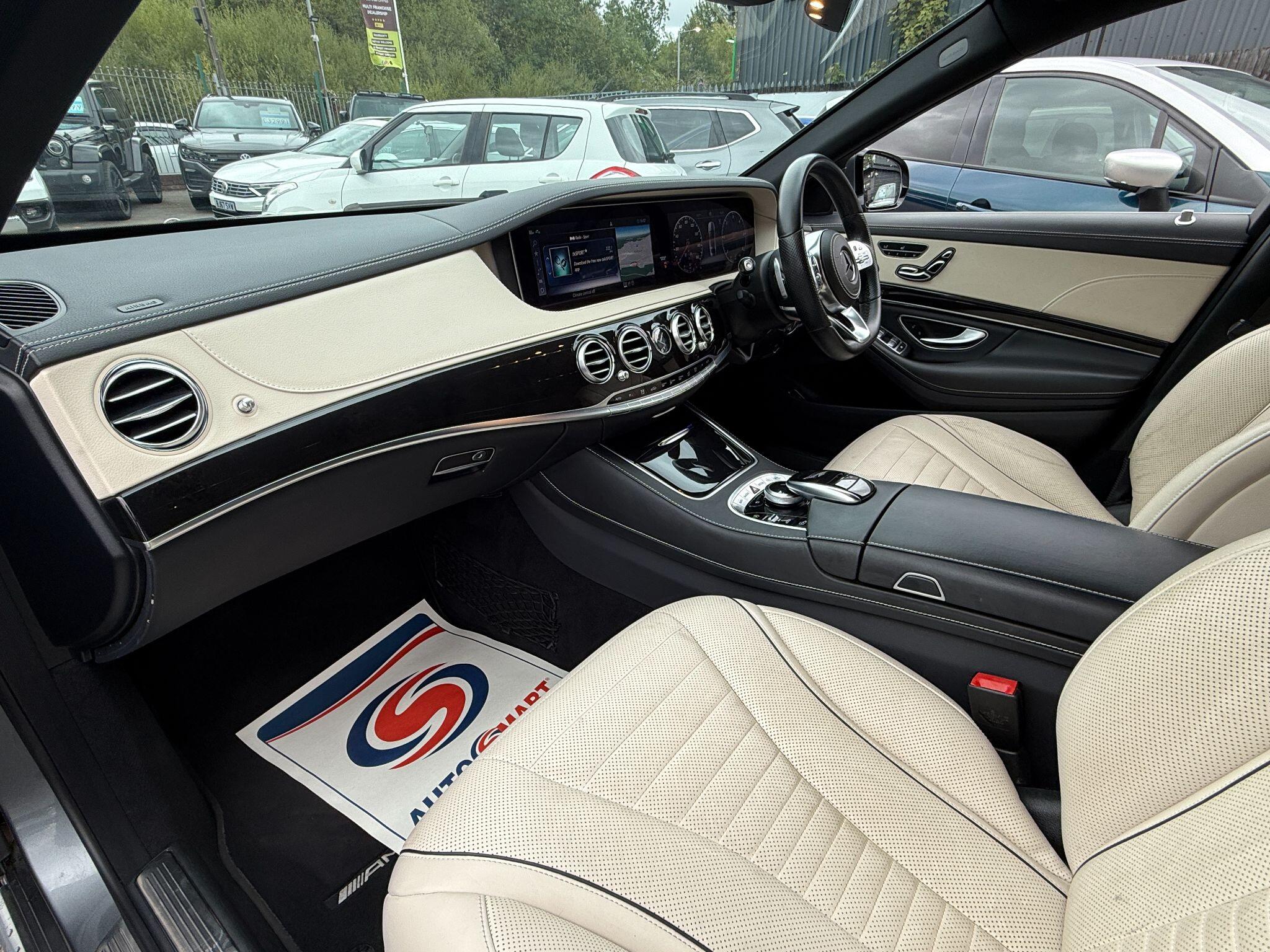 Mercedes-Benz S-Class view 24
