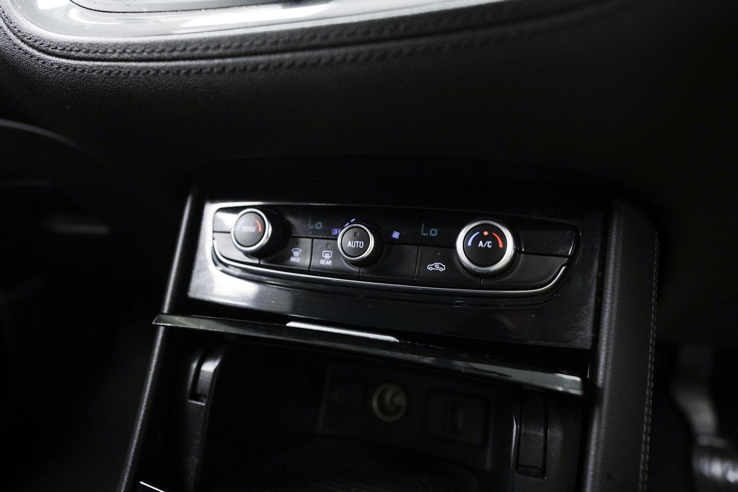 Vauxhall Grandland X view 19