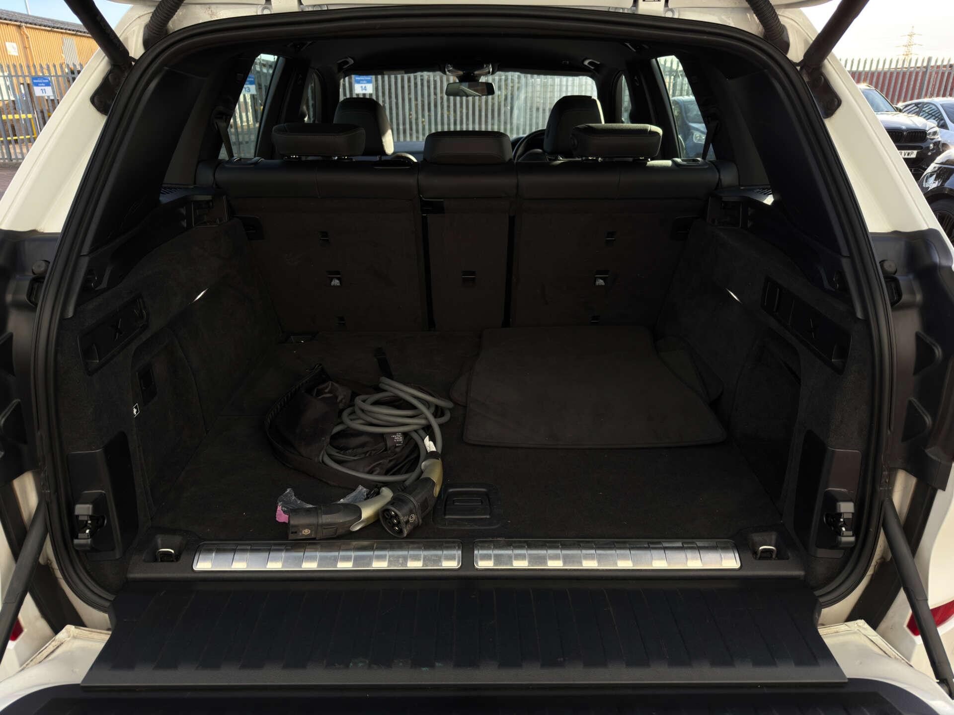 BMW X5 view 30