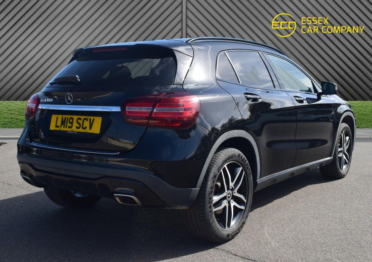Mercedes-Benz Gla view 8