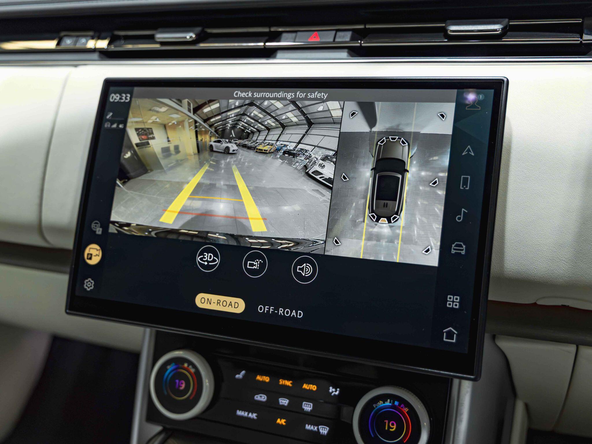 Land Rover Range Rover view 22