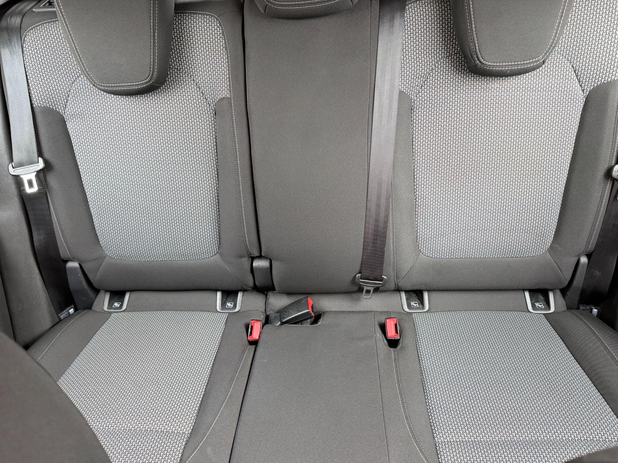 Vauxhall Grandland X view 32