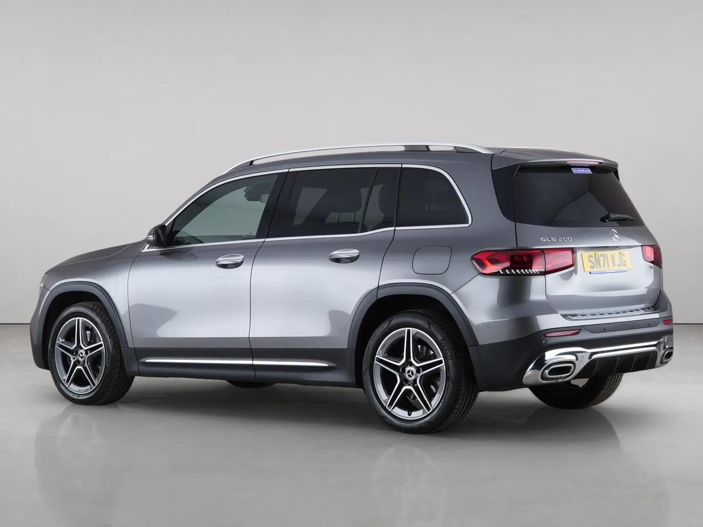 Mercedes-Benz GLB view 8