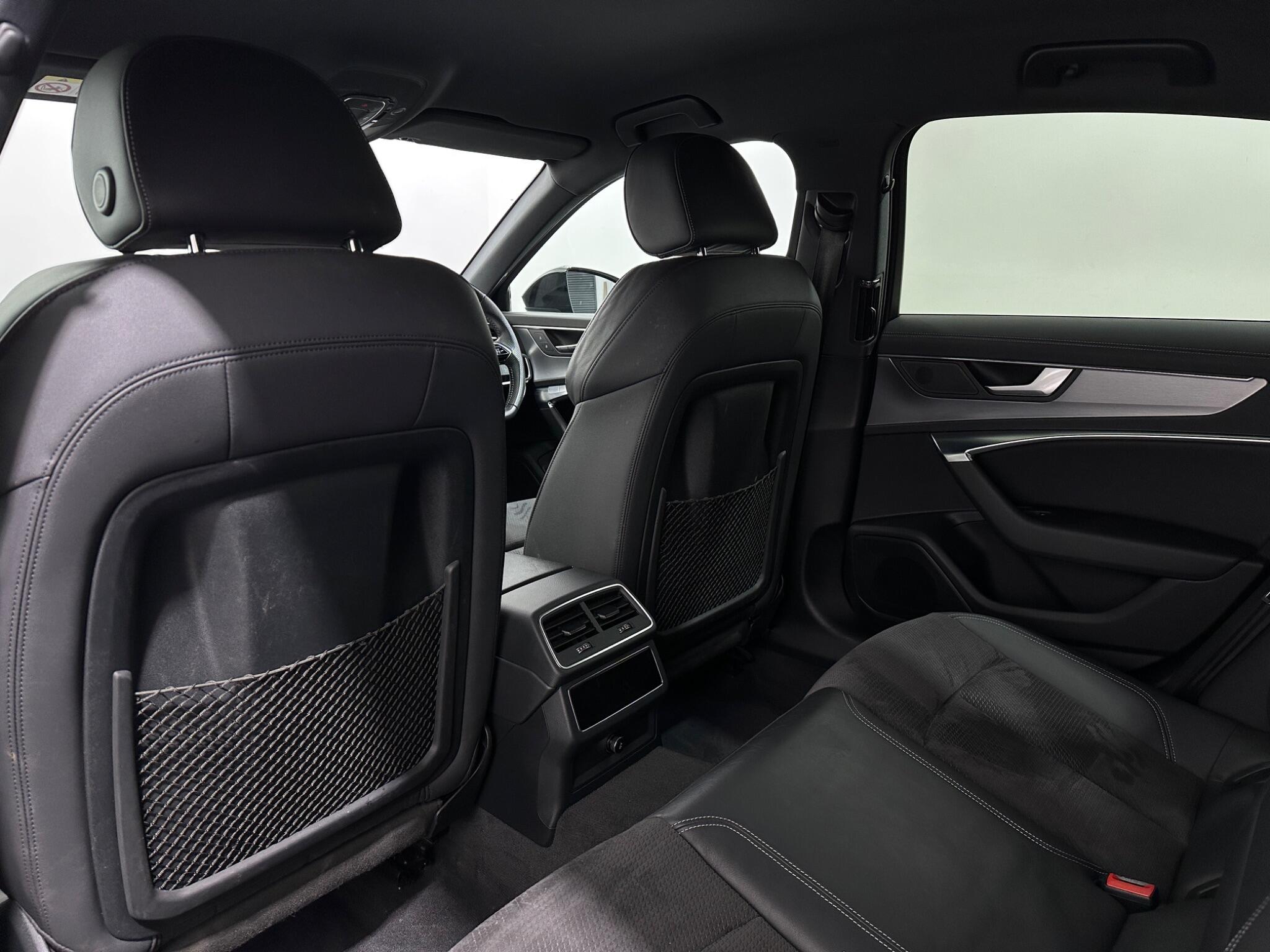 Audi A6 Saloon view 38