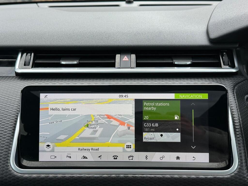 Land Rover Range Rover Velar view 34