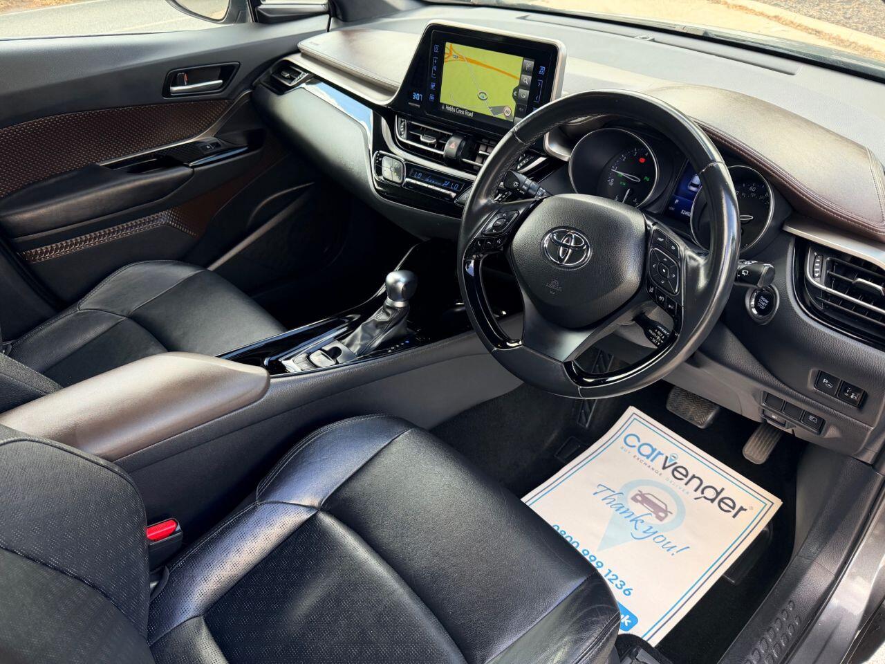 Toyota C-HR view 16