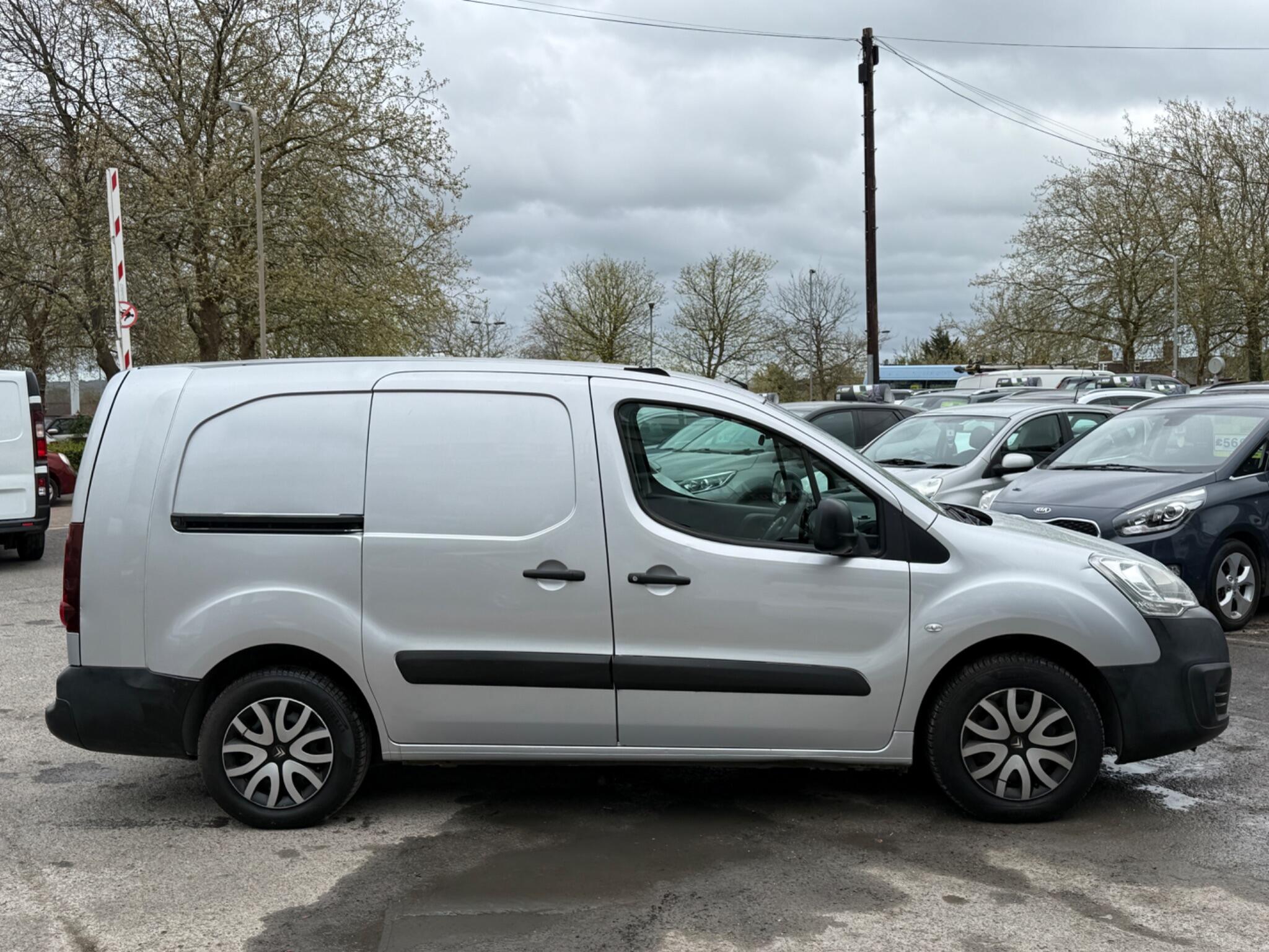 Citroen Berlingo - Image 20