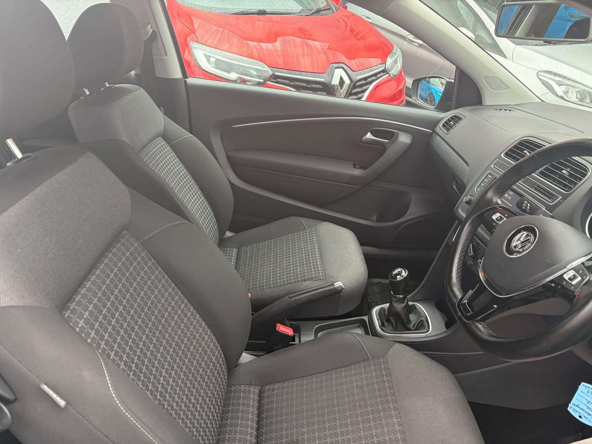 Volkswagen Polo view 10