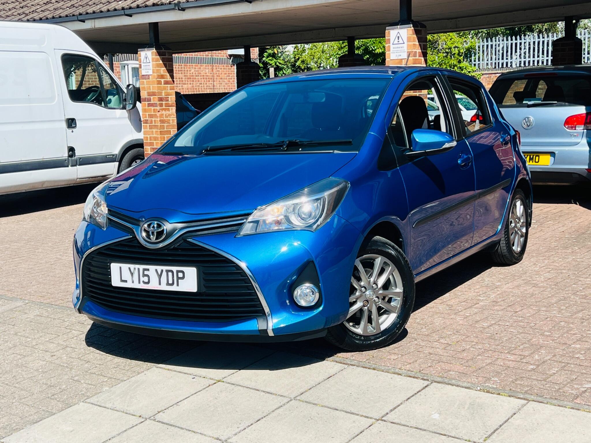 Toyota Yaris view 2
