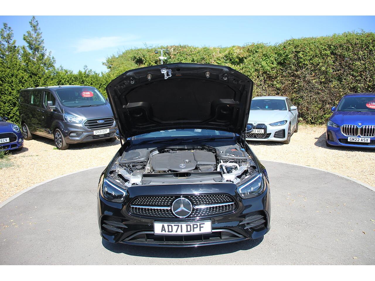 Mercedes-Benz E Class view 41