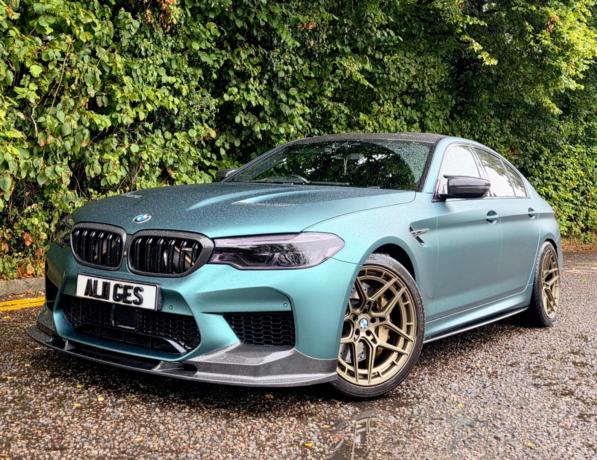 BMW M5 view 24