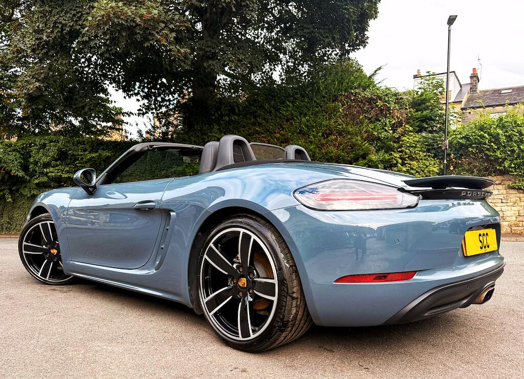 Porsche Boxster view 10
