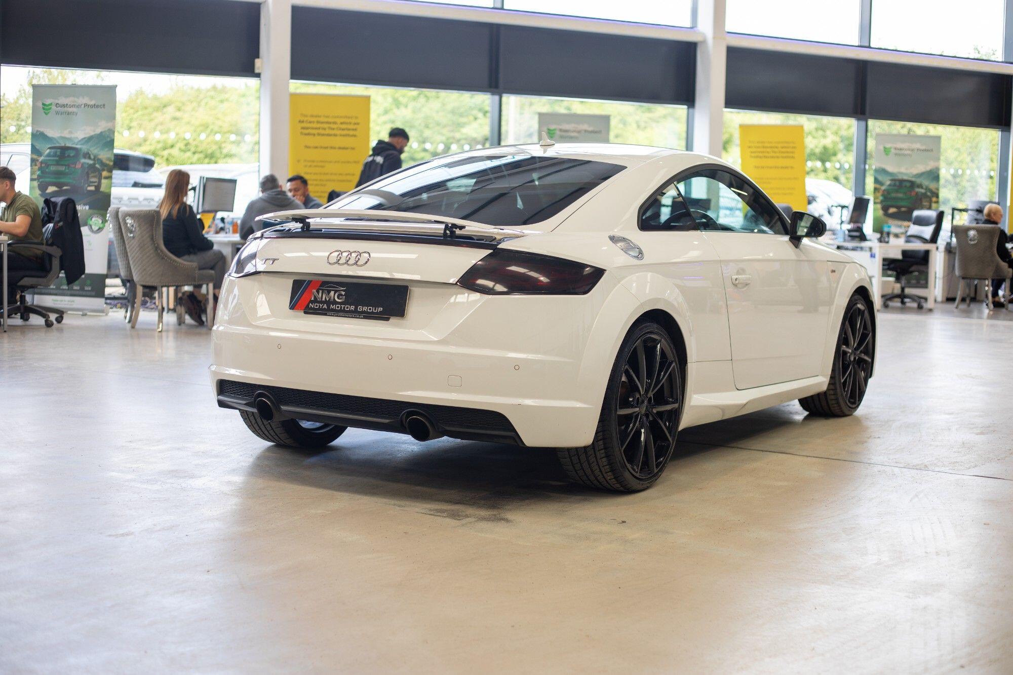 Audi TT view 34