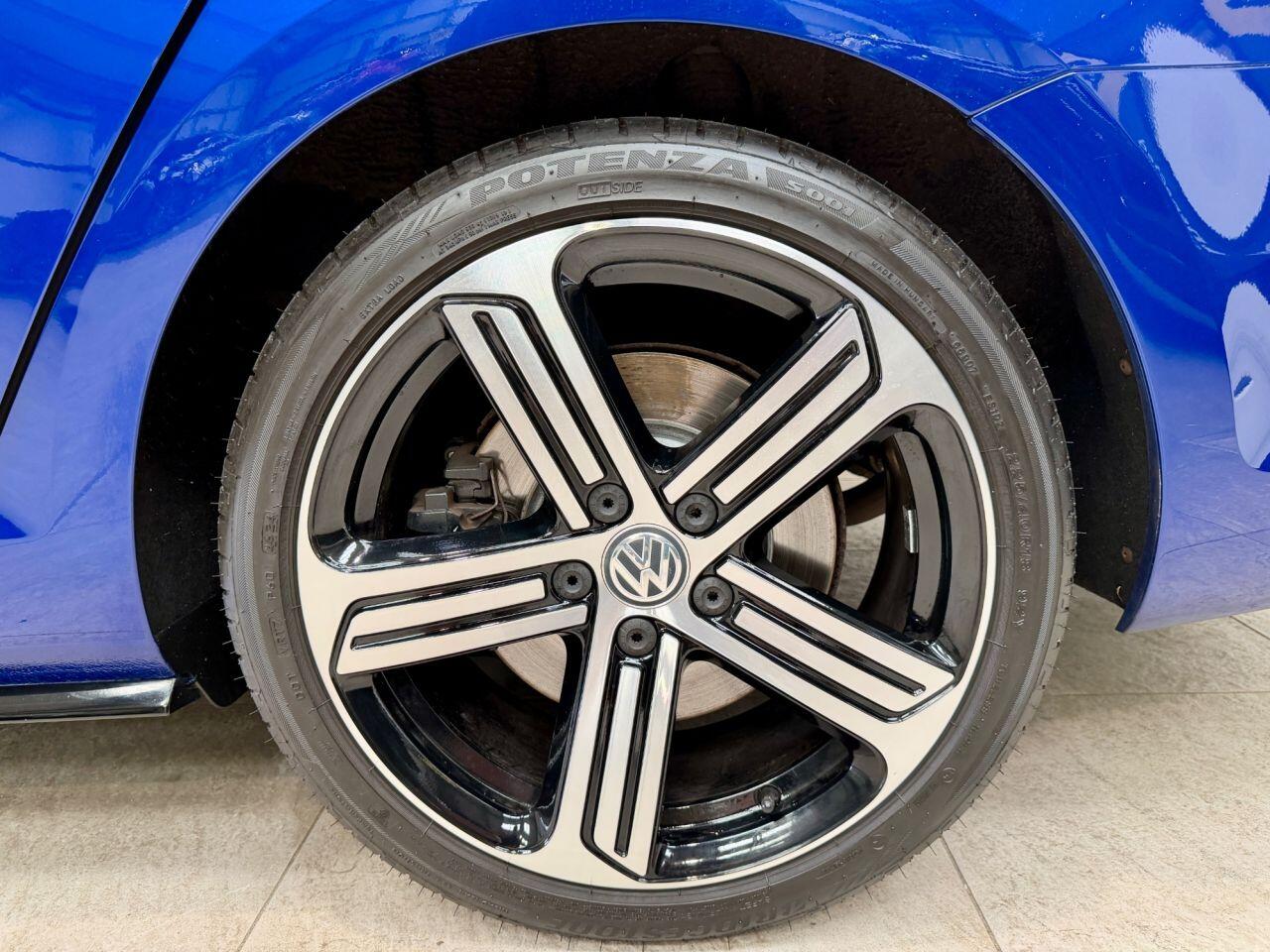 Volkswagen Golf view 26
