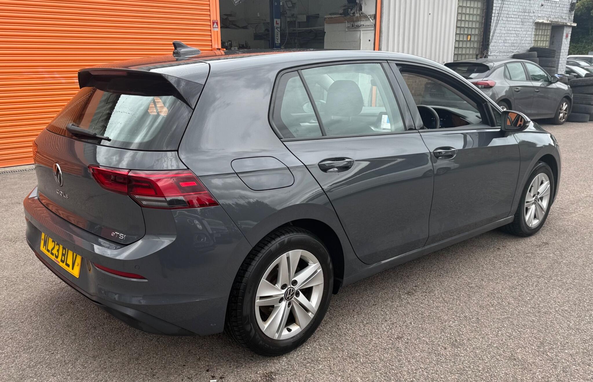 Volkswagen Golf view 7