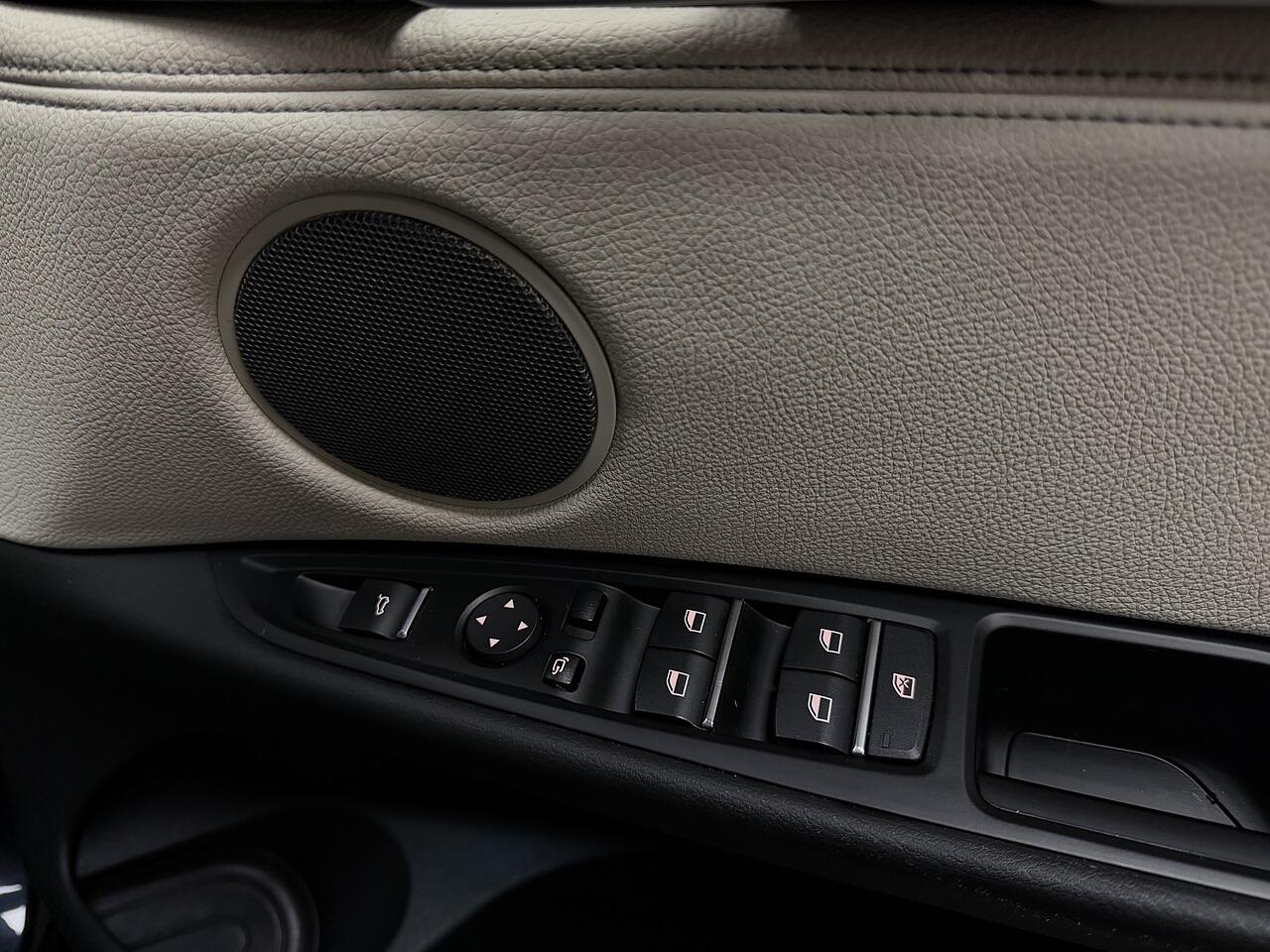 BMW X5 view 15