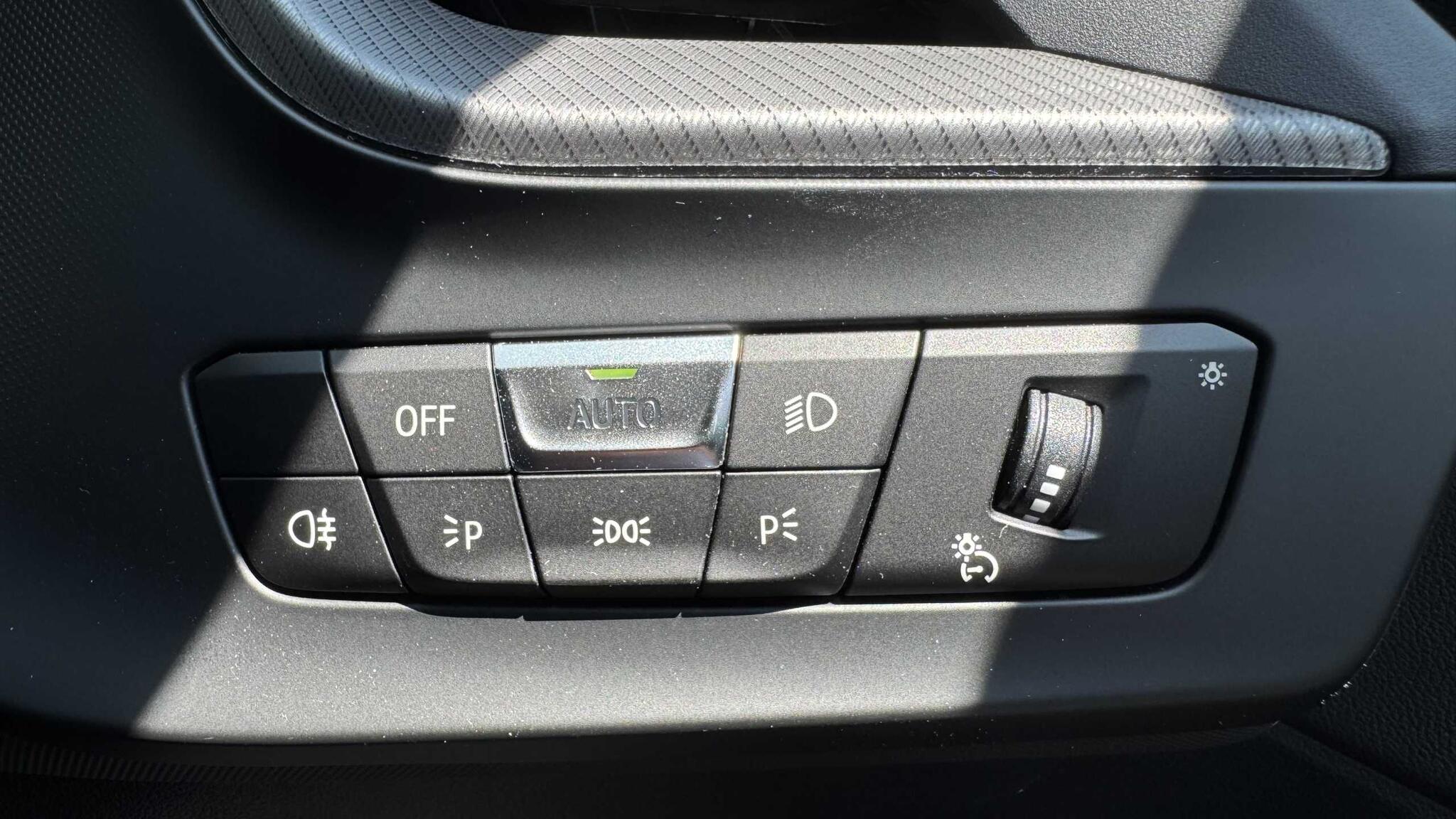 BMW 1 Series view 27