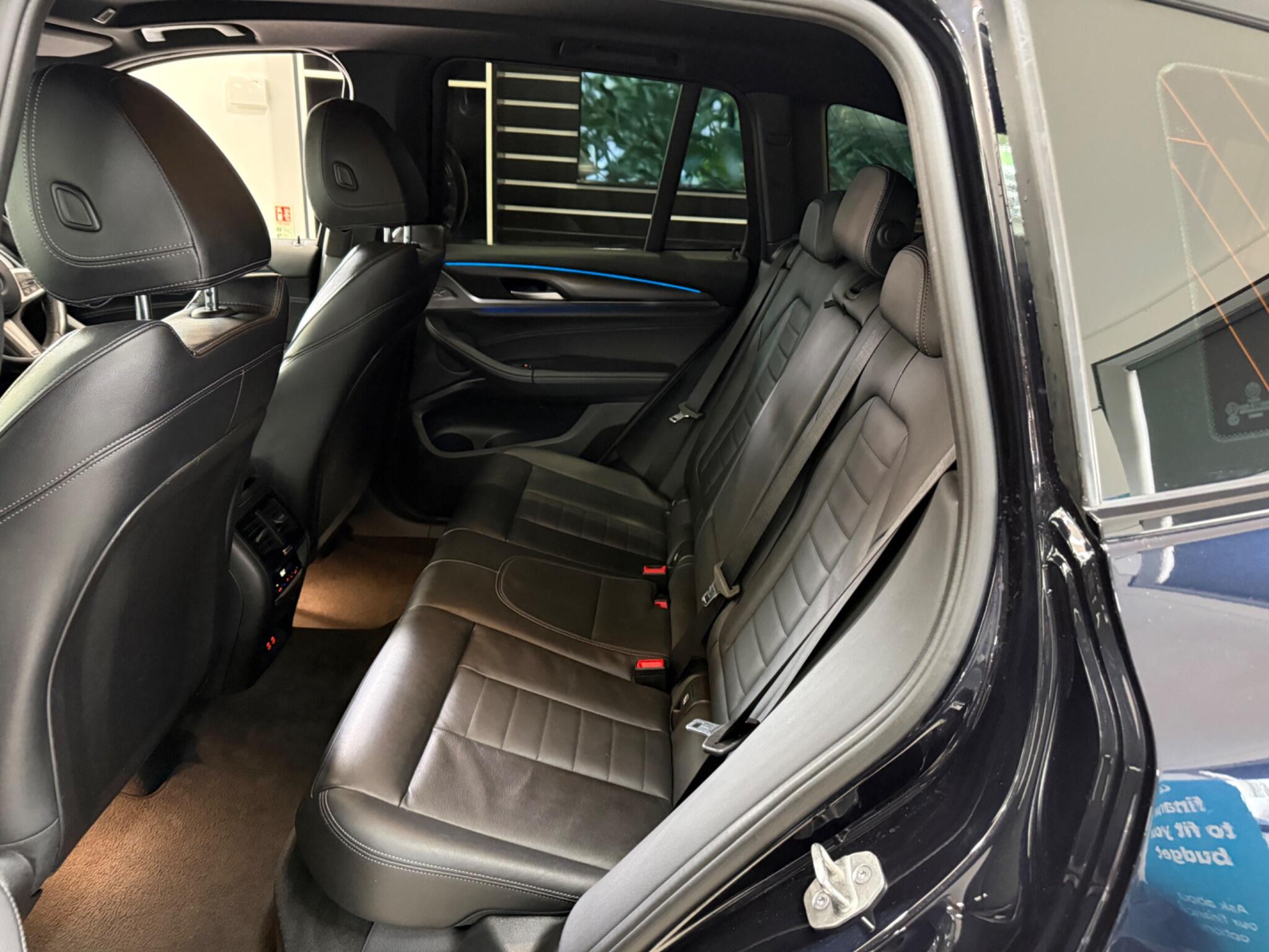 BMW X3 view 32