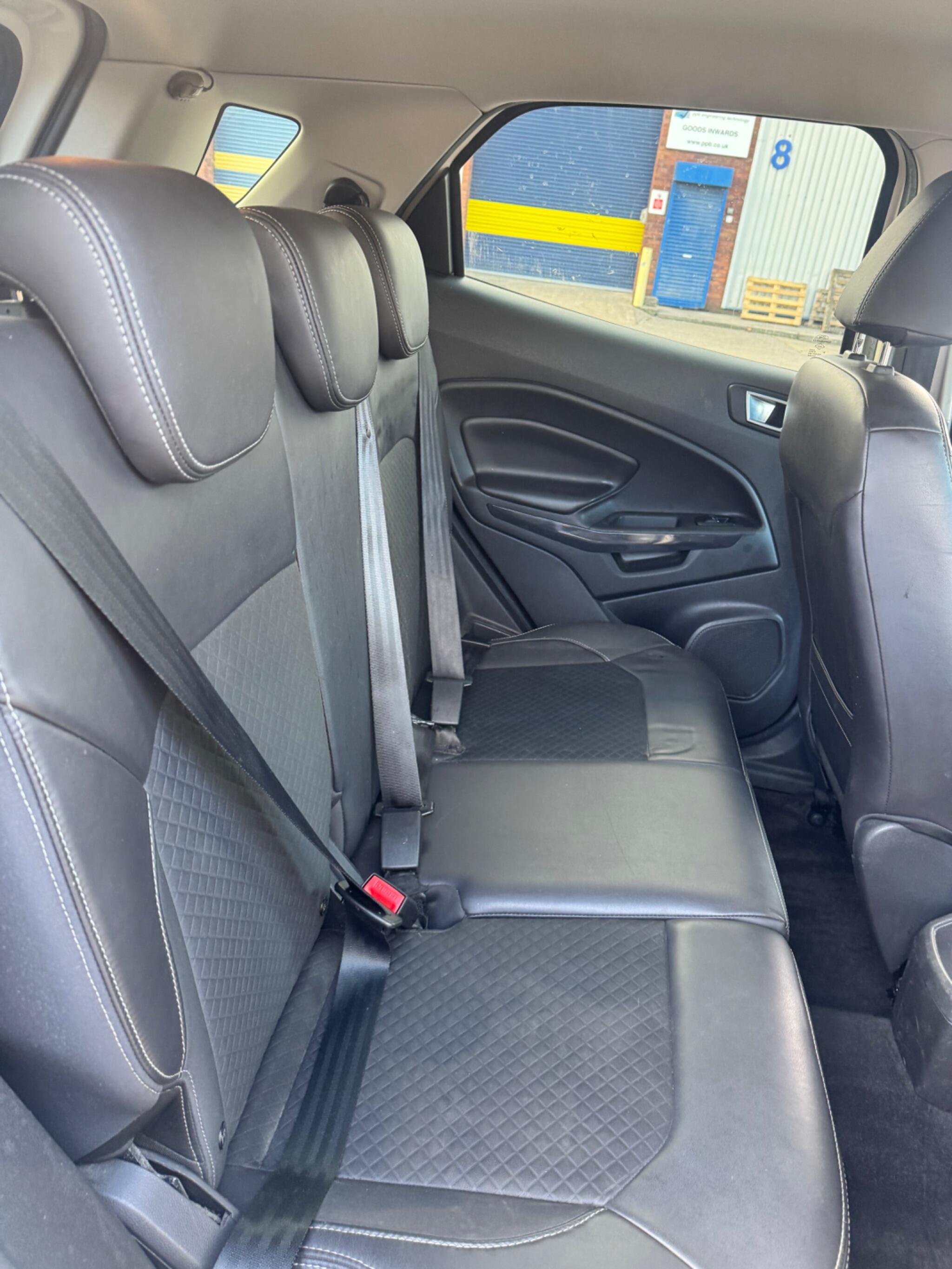 Ford Ecosport view 29