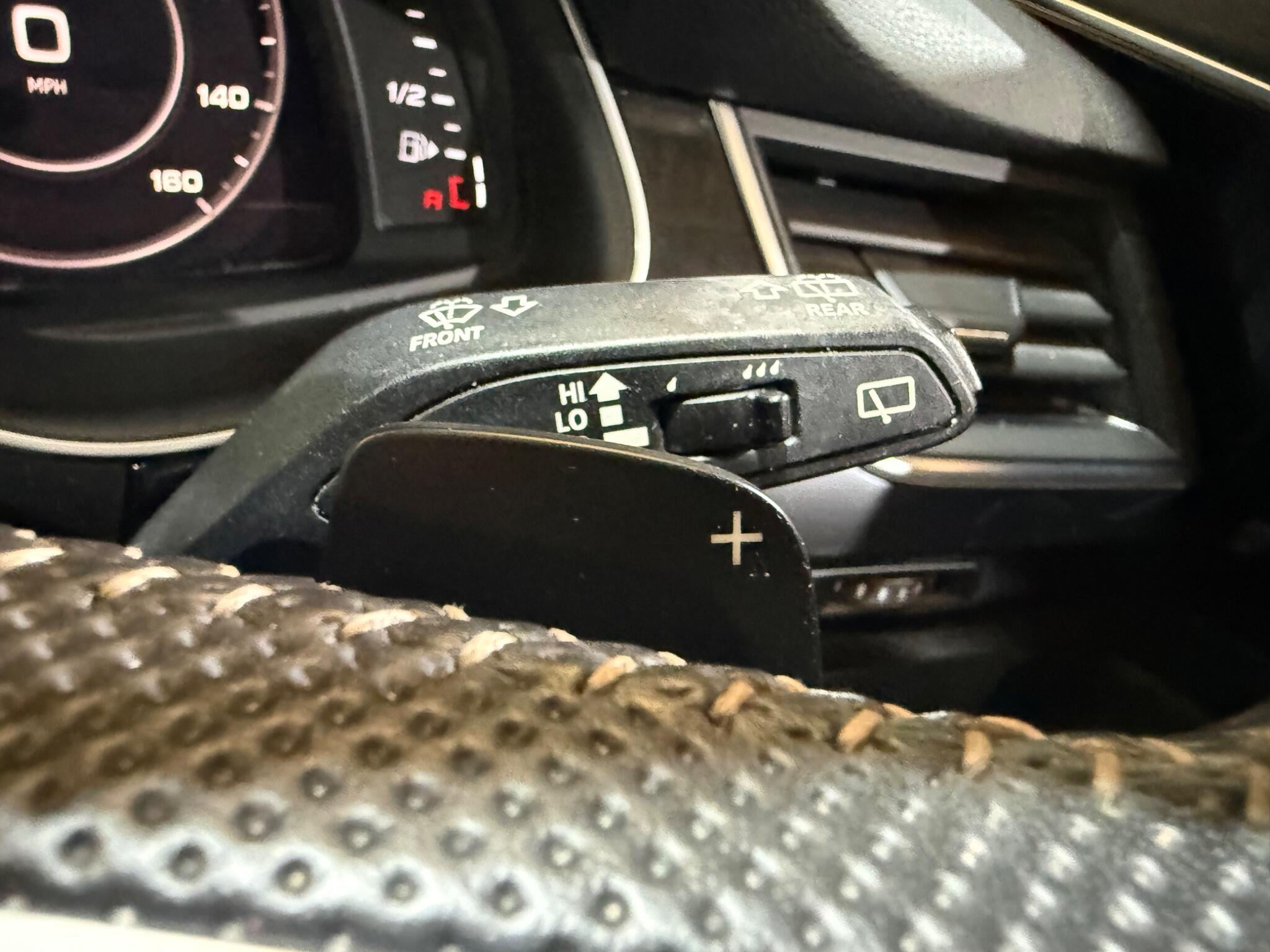 Audi Q7 view 31