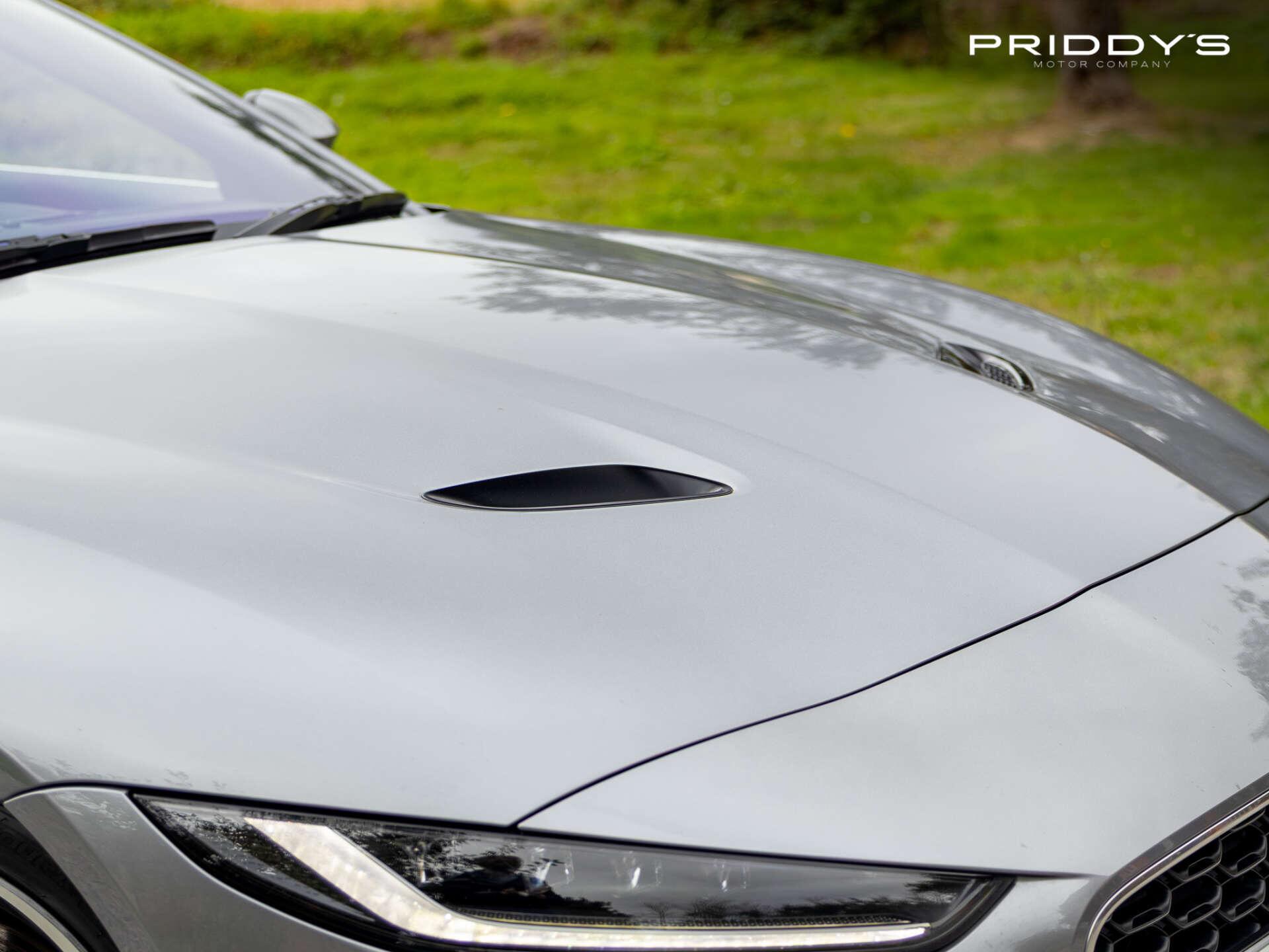 Jaguar F-Type view 5