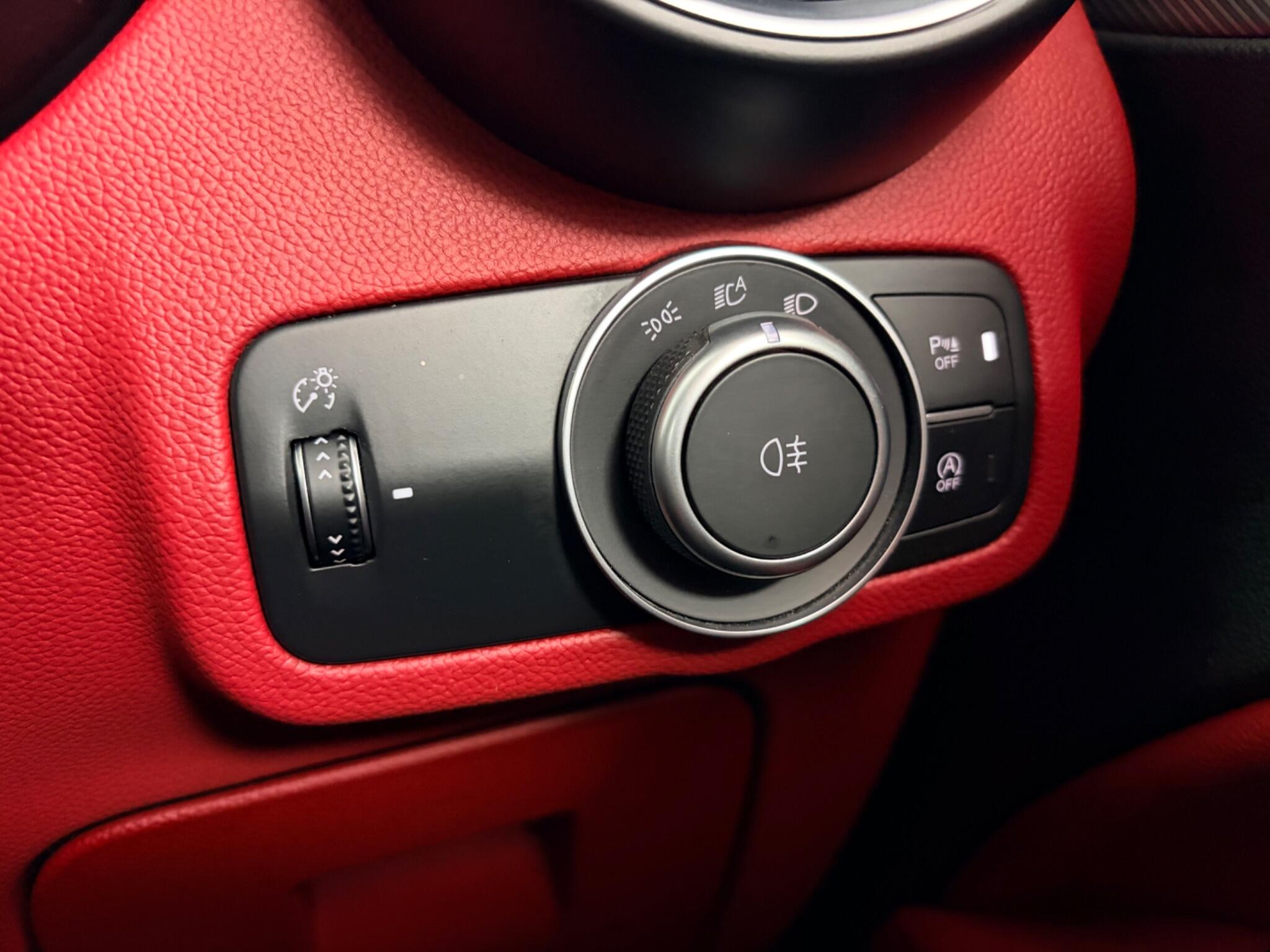 Alfa Romeo Stelvio view 16