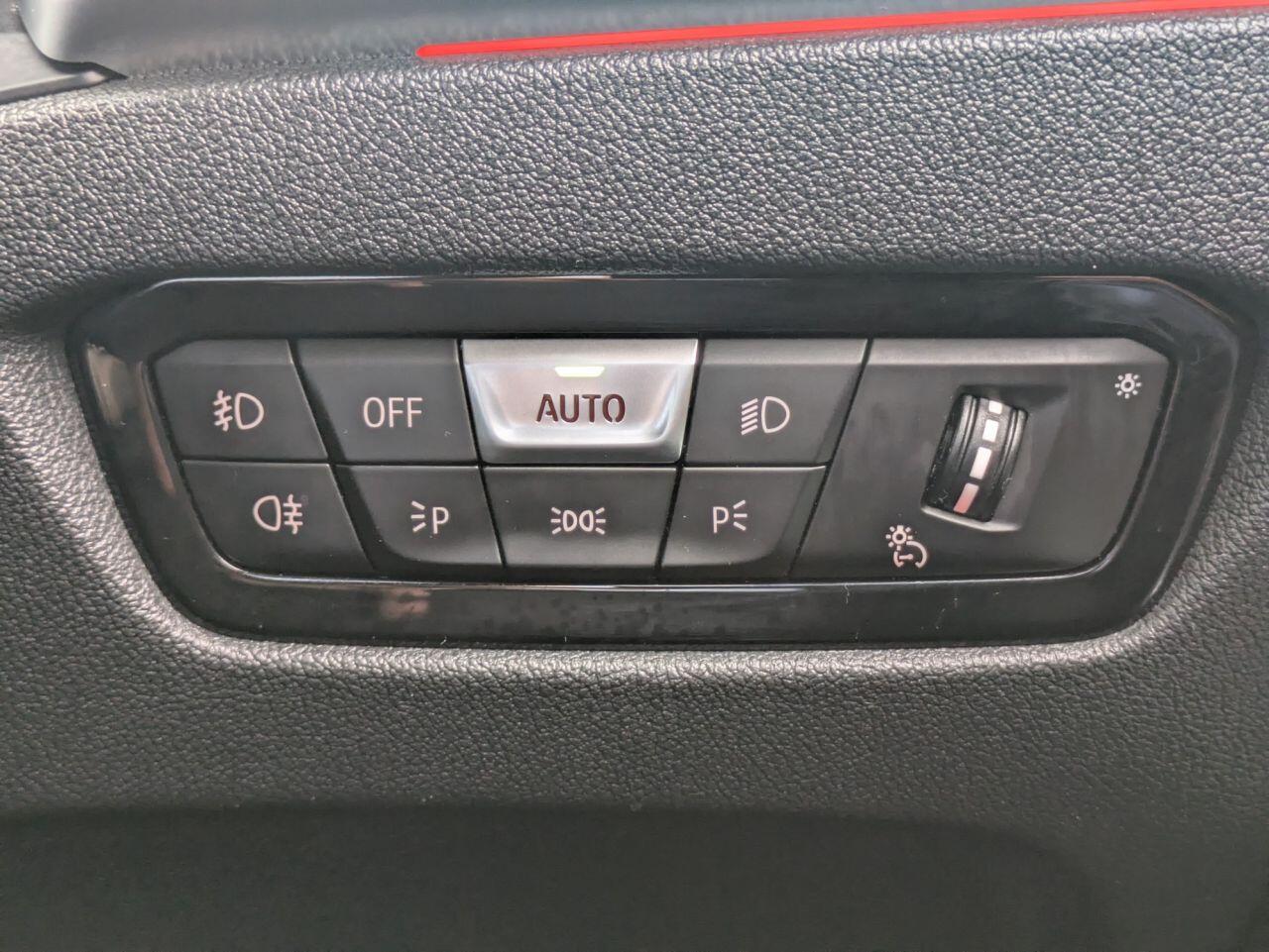 BMW 3 Series view 26