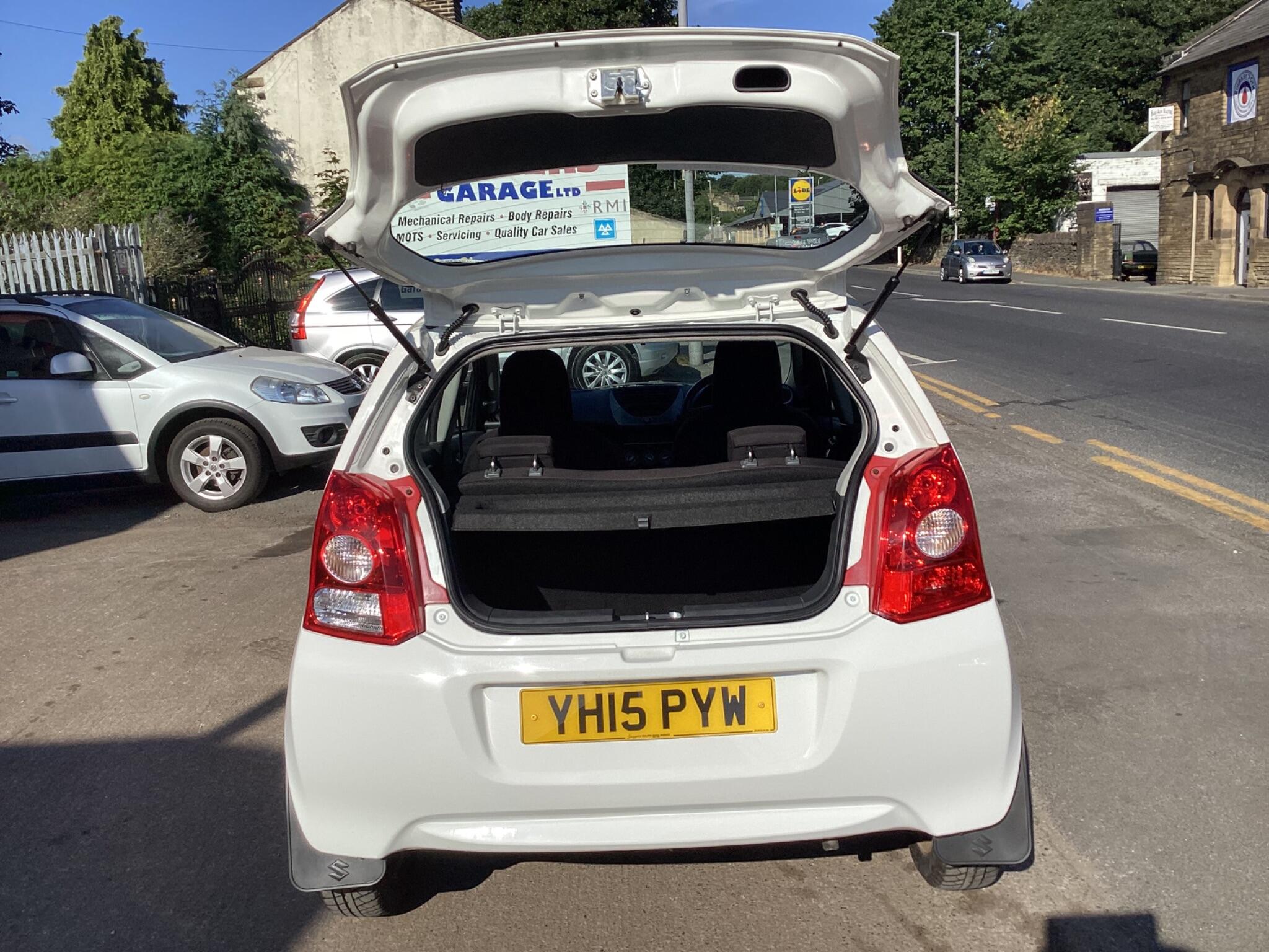 Suzuki Alto view 12