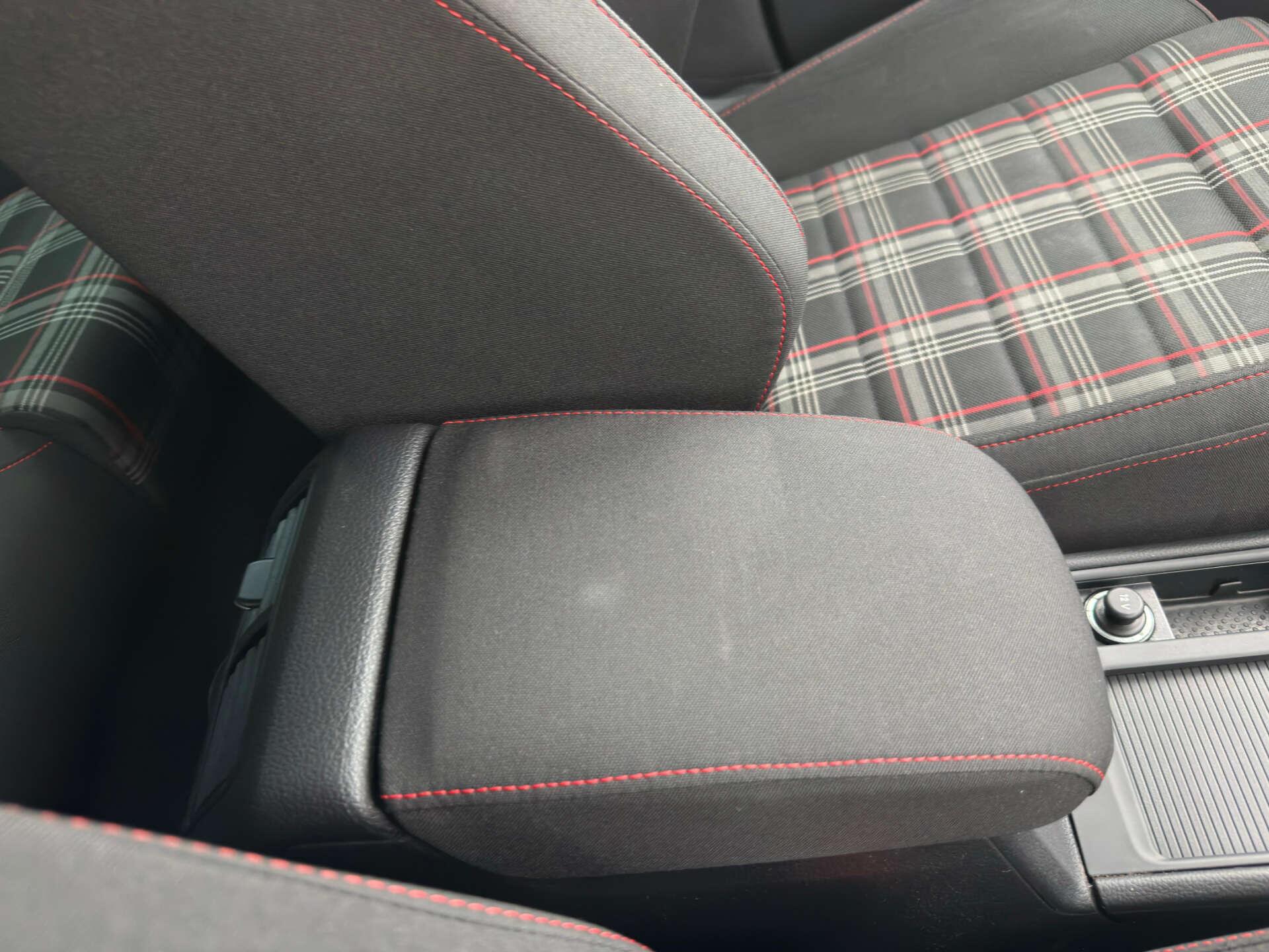 Volkswagen Golf view 65
