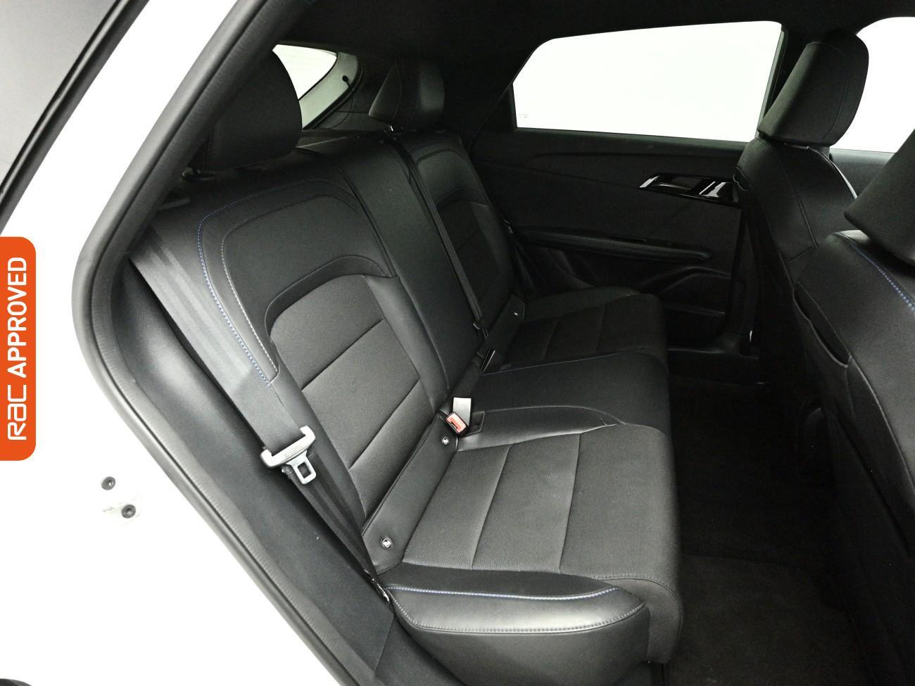 MG MG4 view 14