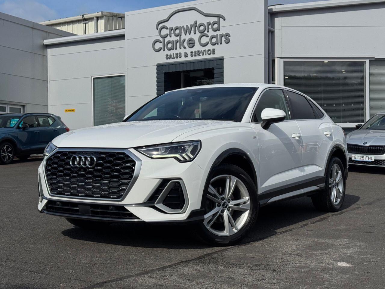 Audi Q3 main image
