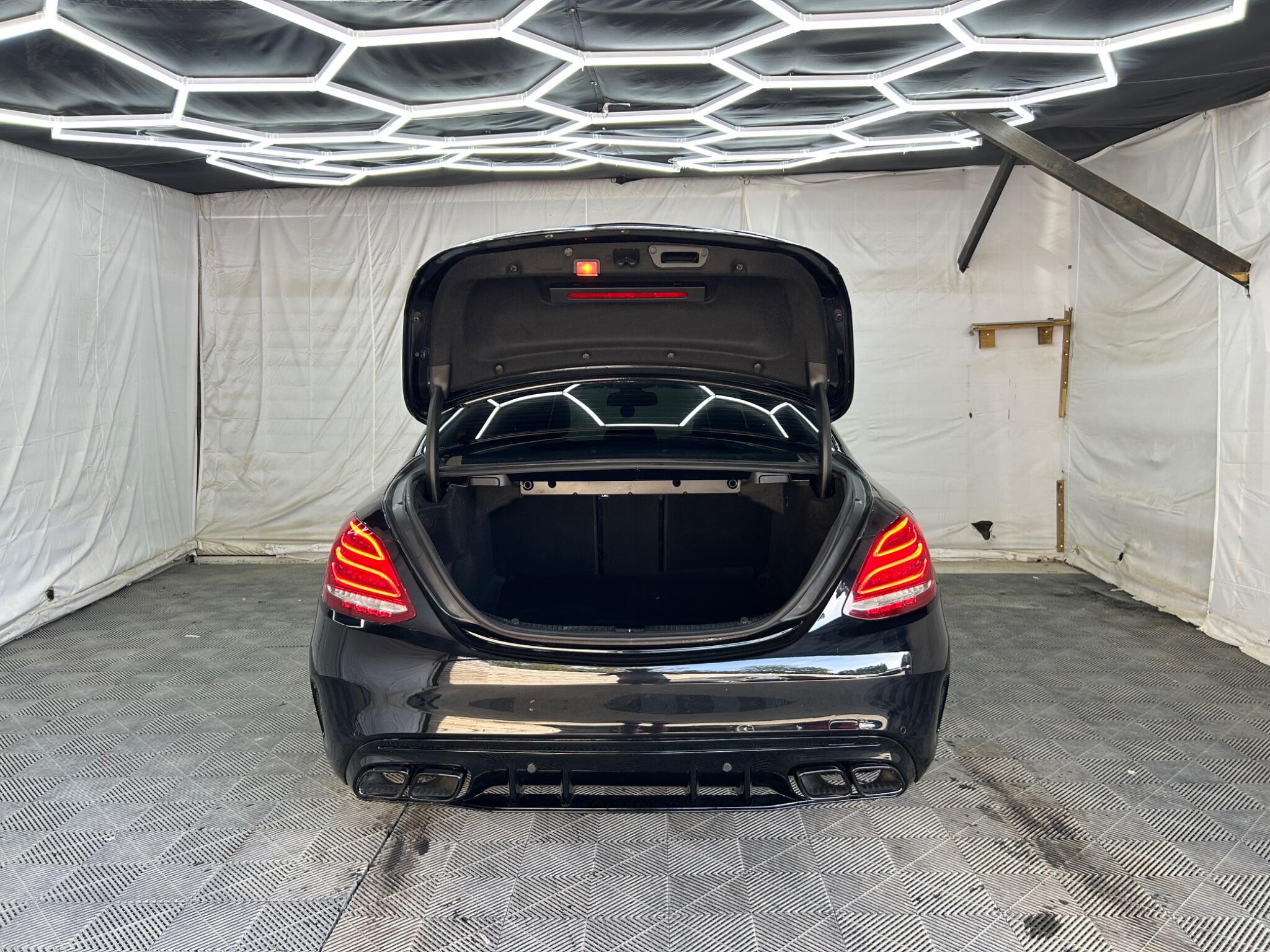 Mercedes-Benz C-Class view 53