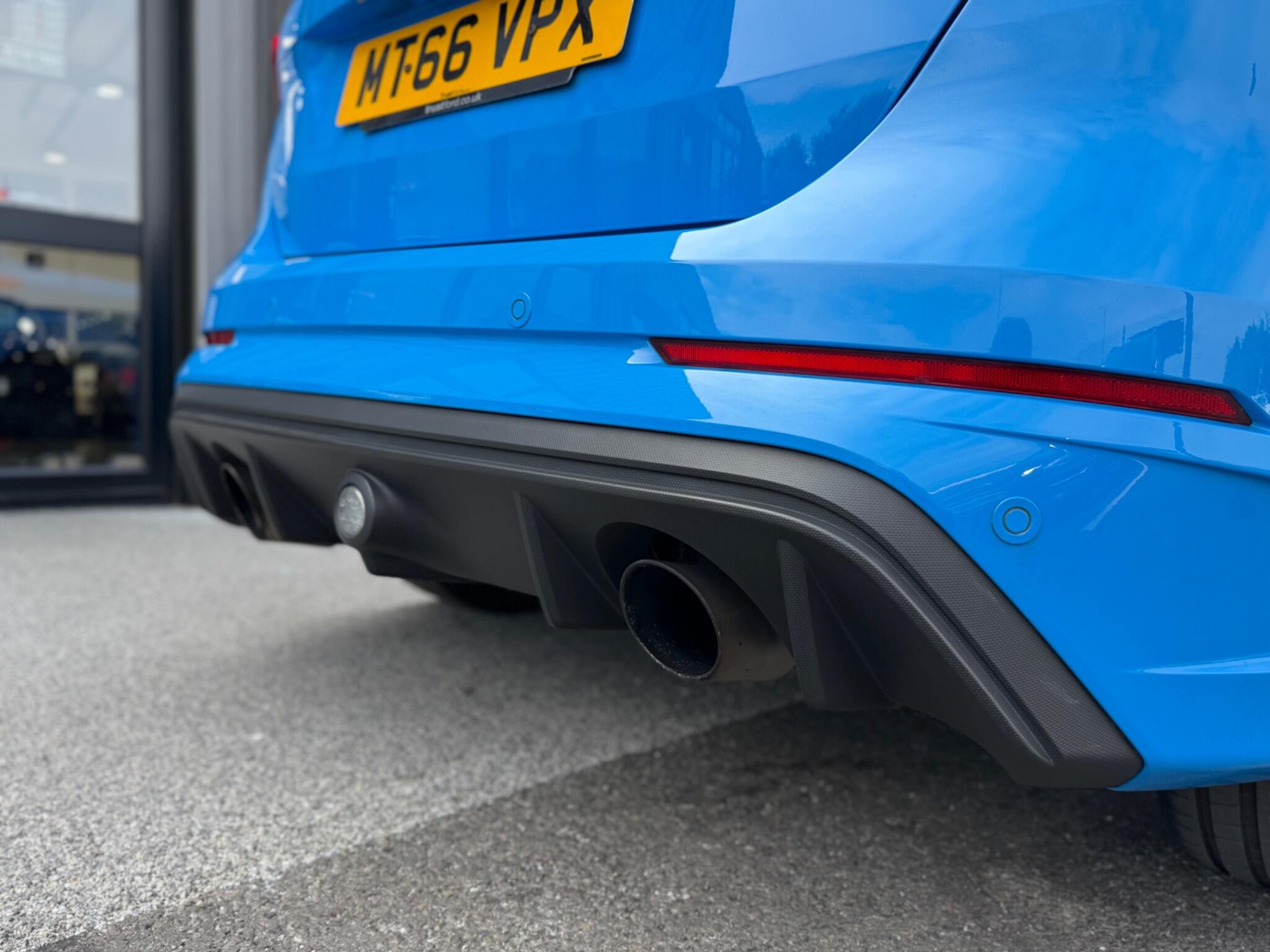 Ford Focus view 40