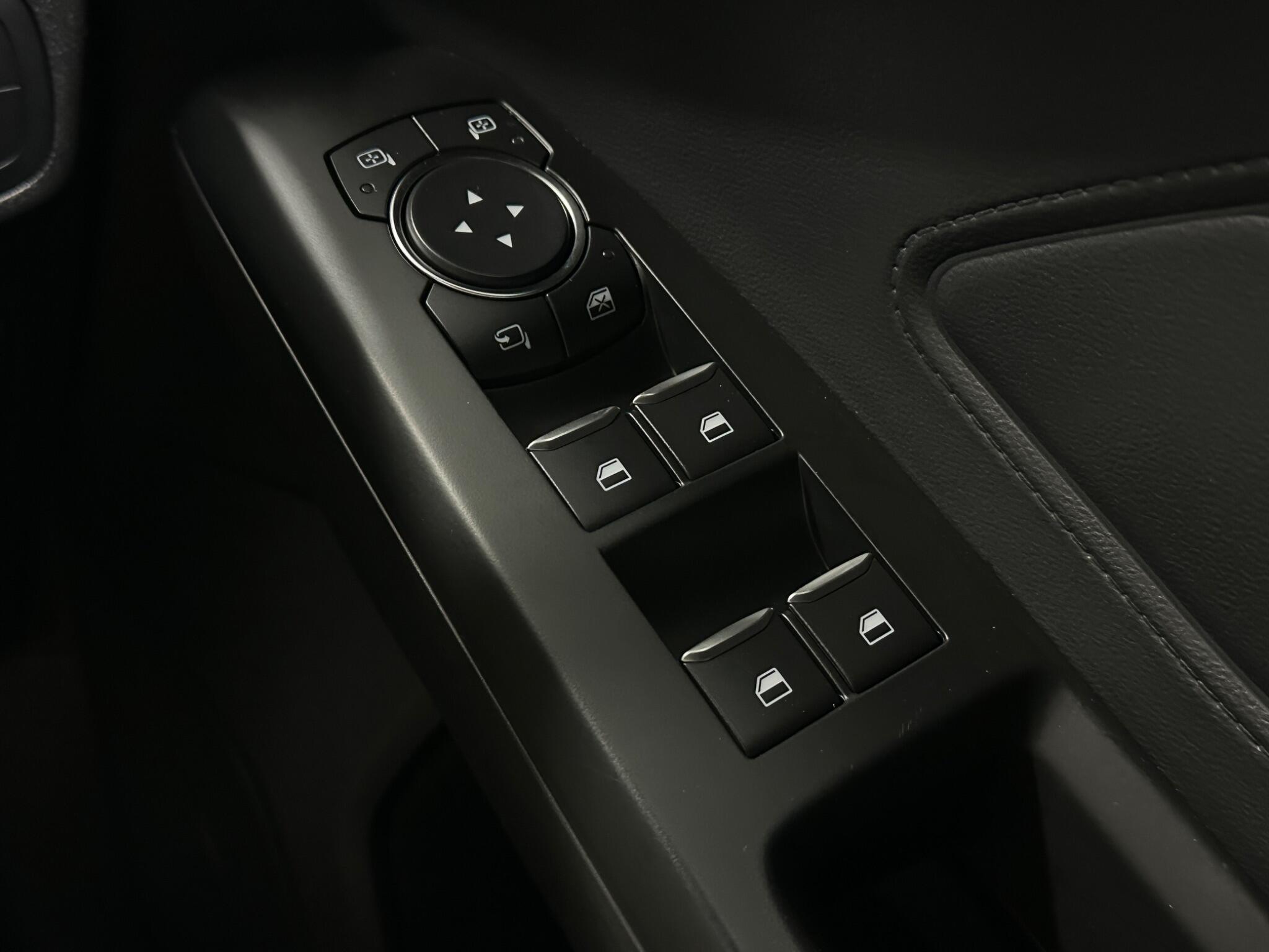 Ford Focus view 19