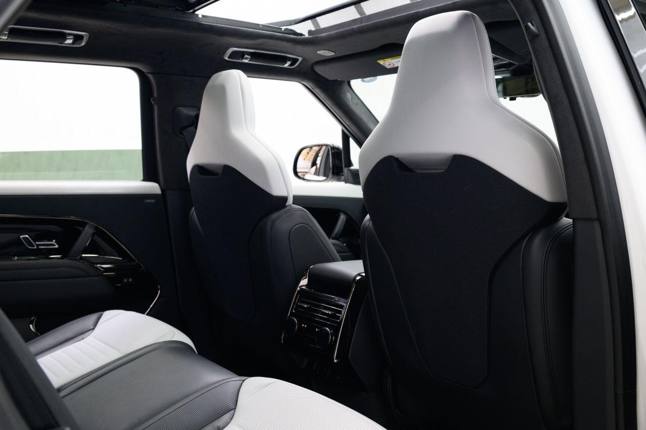 Land Rover Range Rover Sport view 40