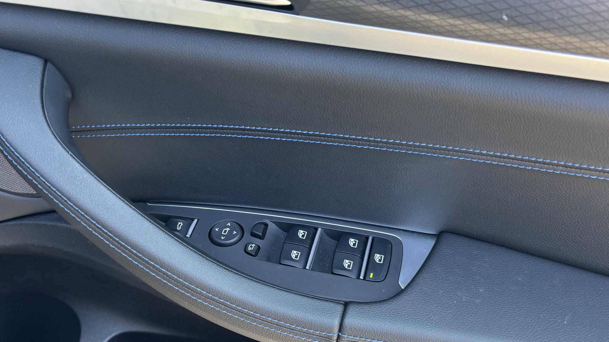 BMW X4 view 33
