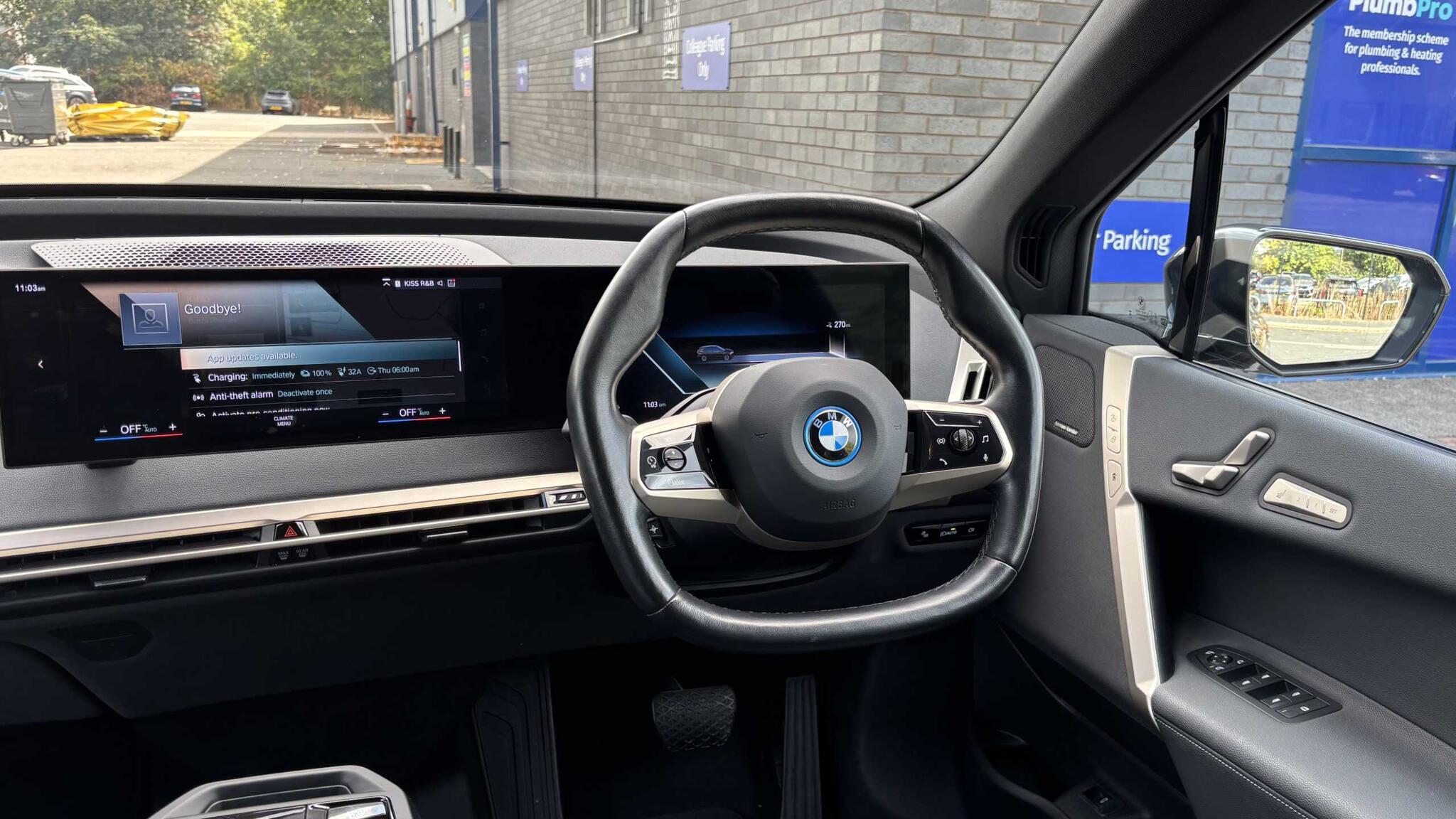BMW iX view 5