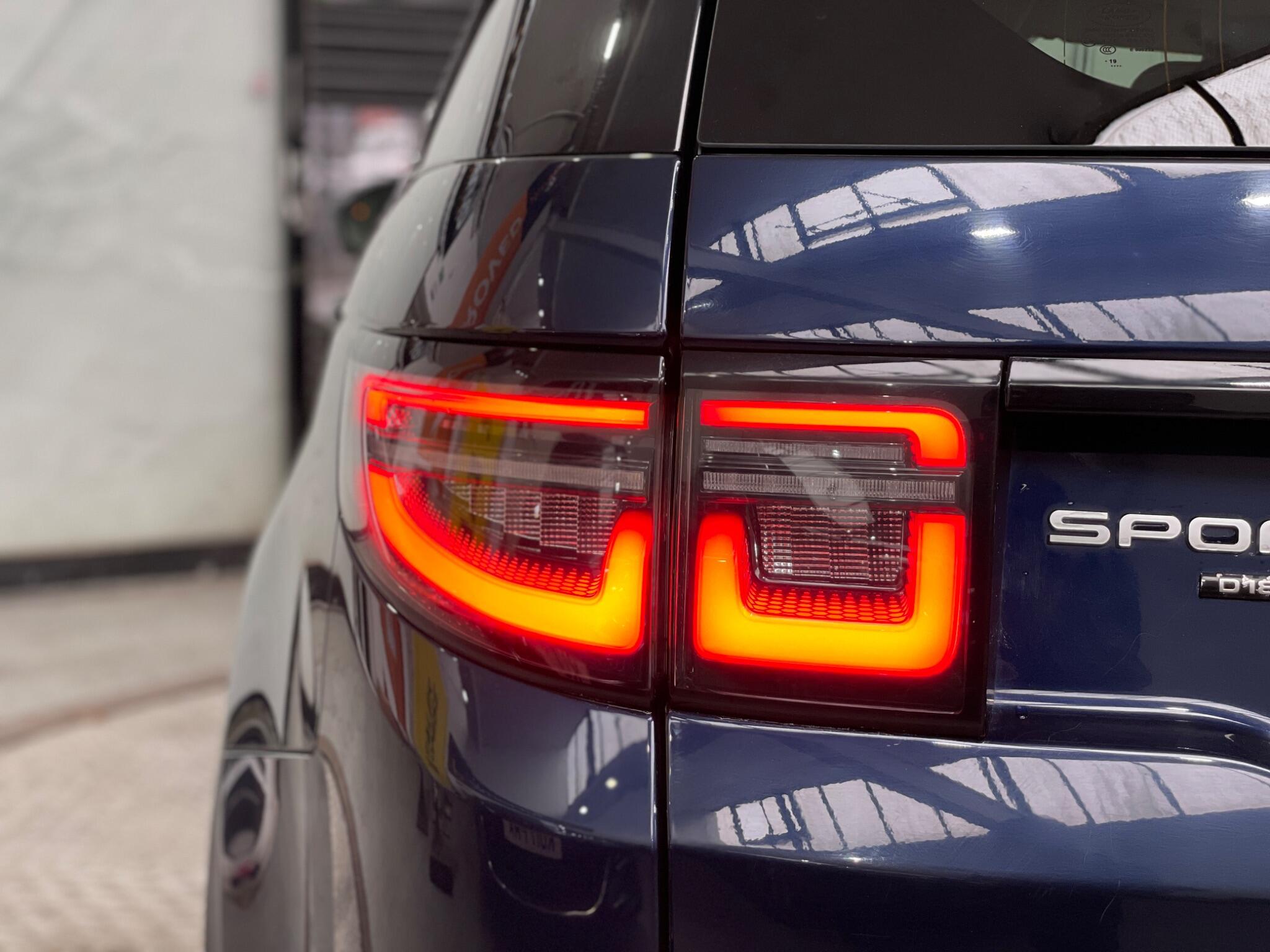 Land Rover Discovery Sport view 25