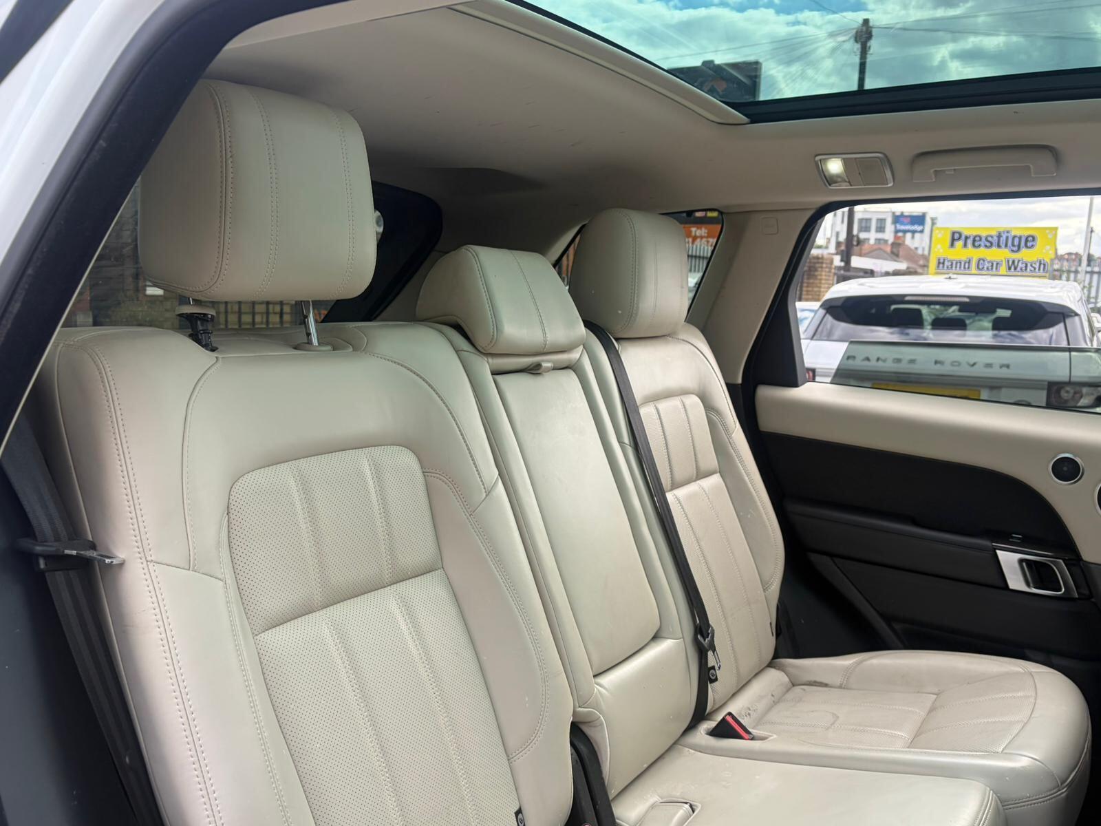 Land Rover Range Rover Sport view 13