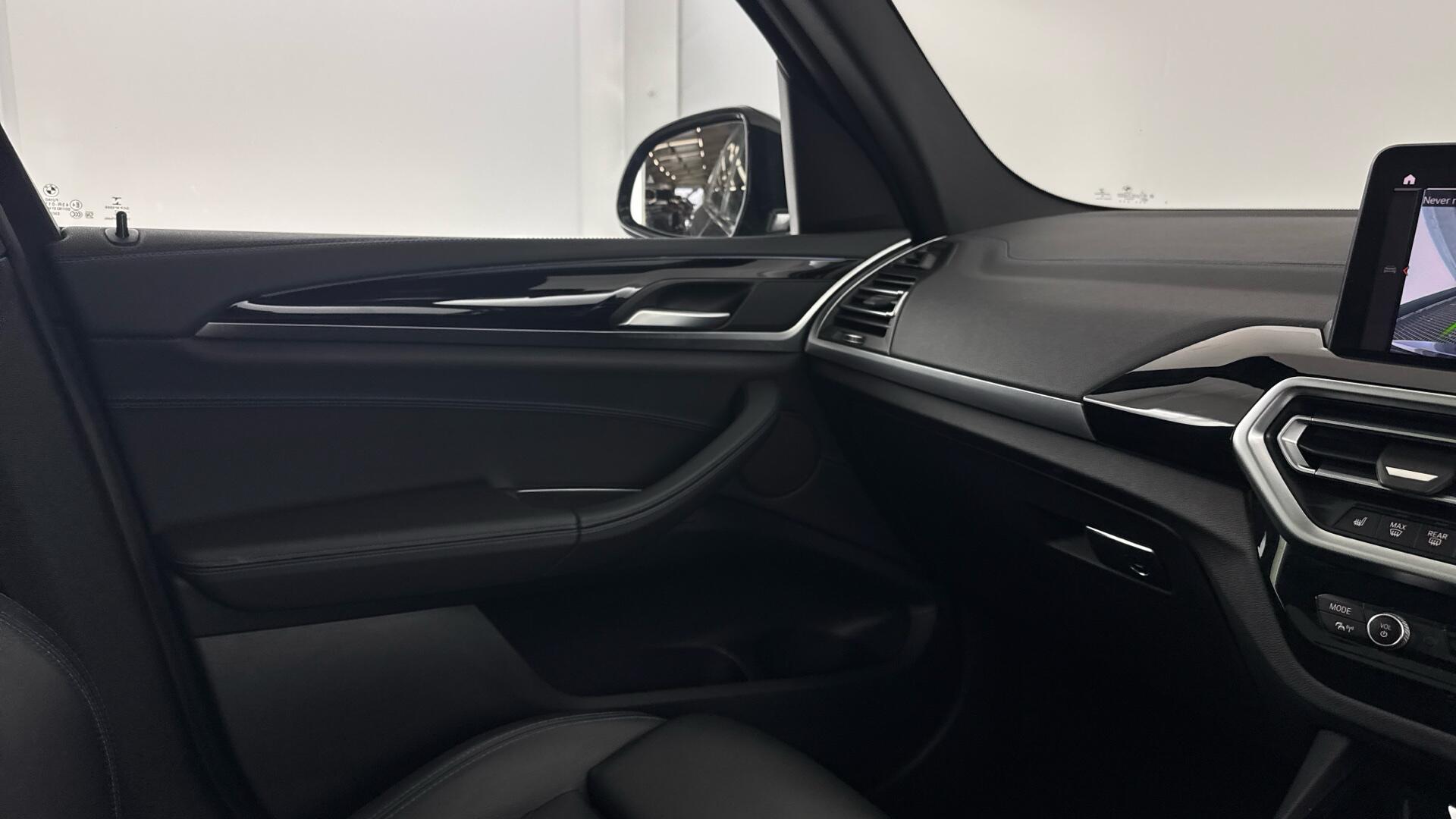 BMW Ix3 view 36