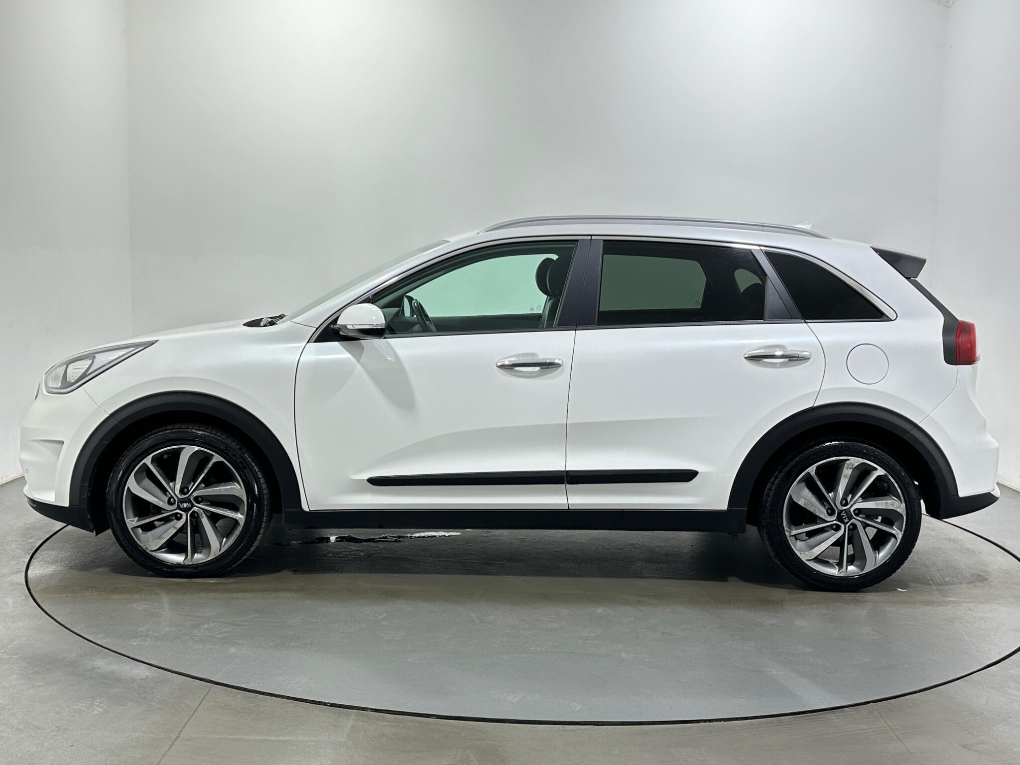Kia Niro view 5