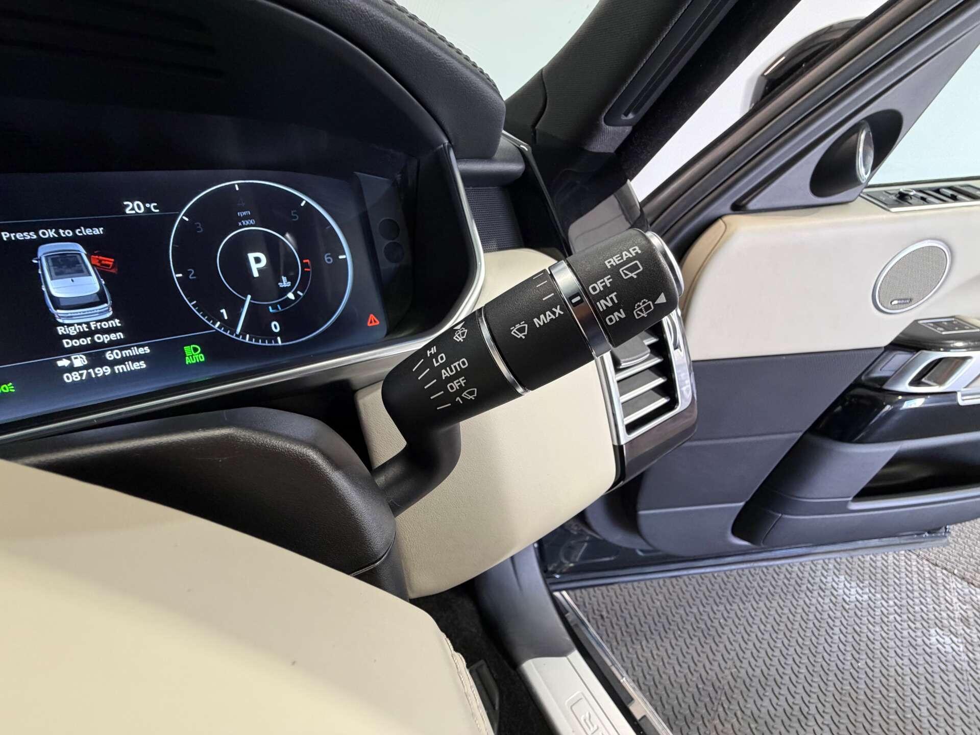 Land Rover Range Rover view 30
