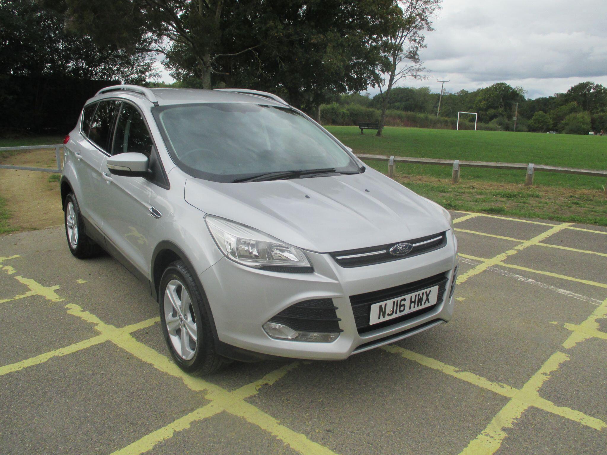 Ford Kuga view 3