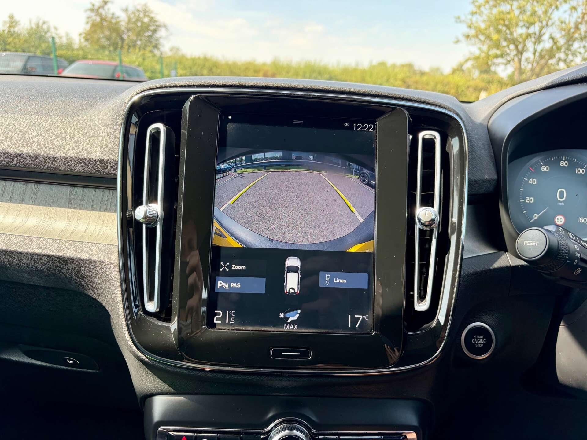 Volvo XC40 view 52