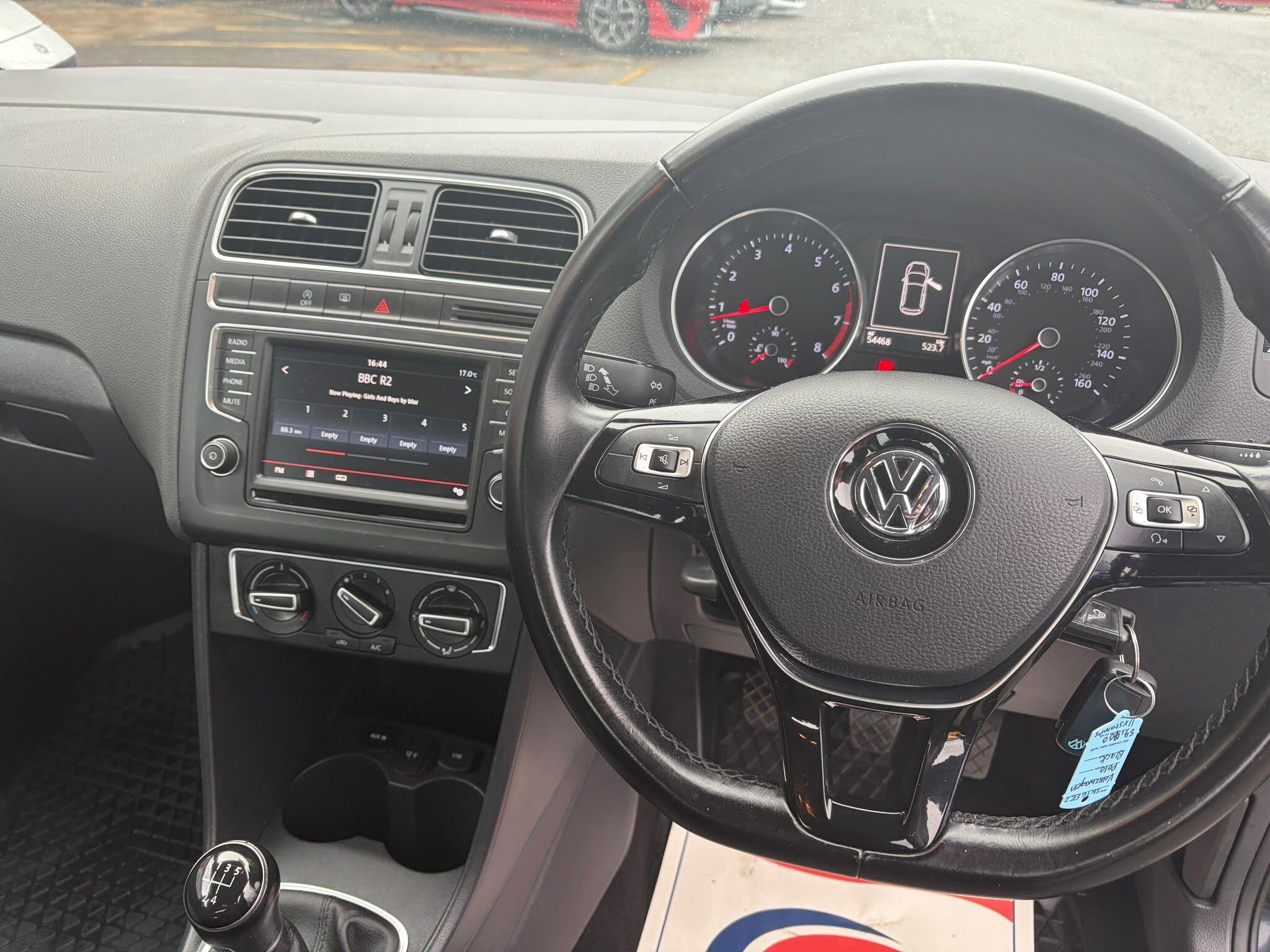 Volkswagen Polo view 9