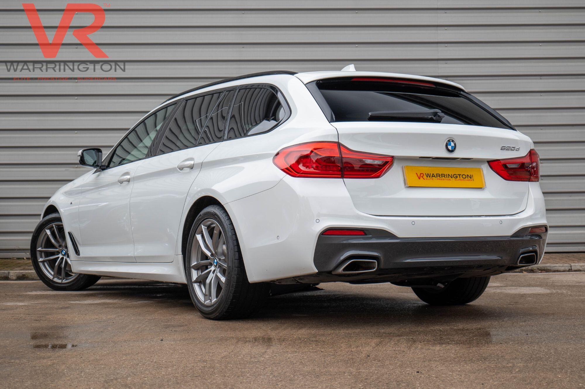 BMW 5 Series view 14