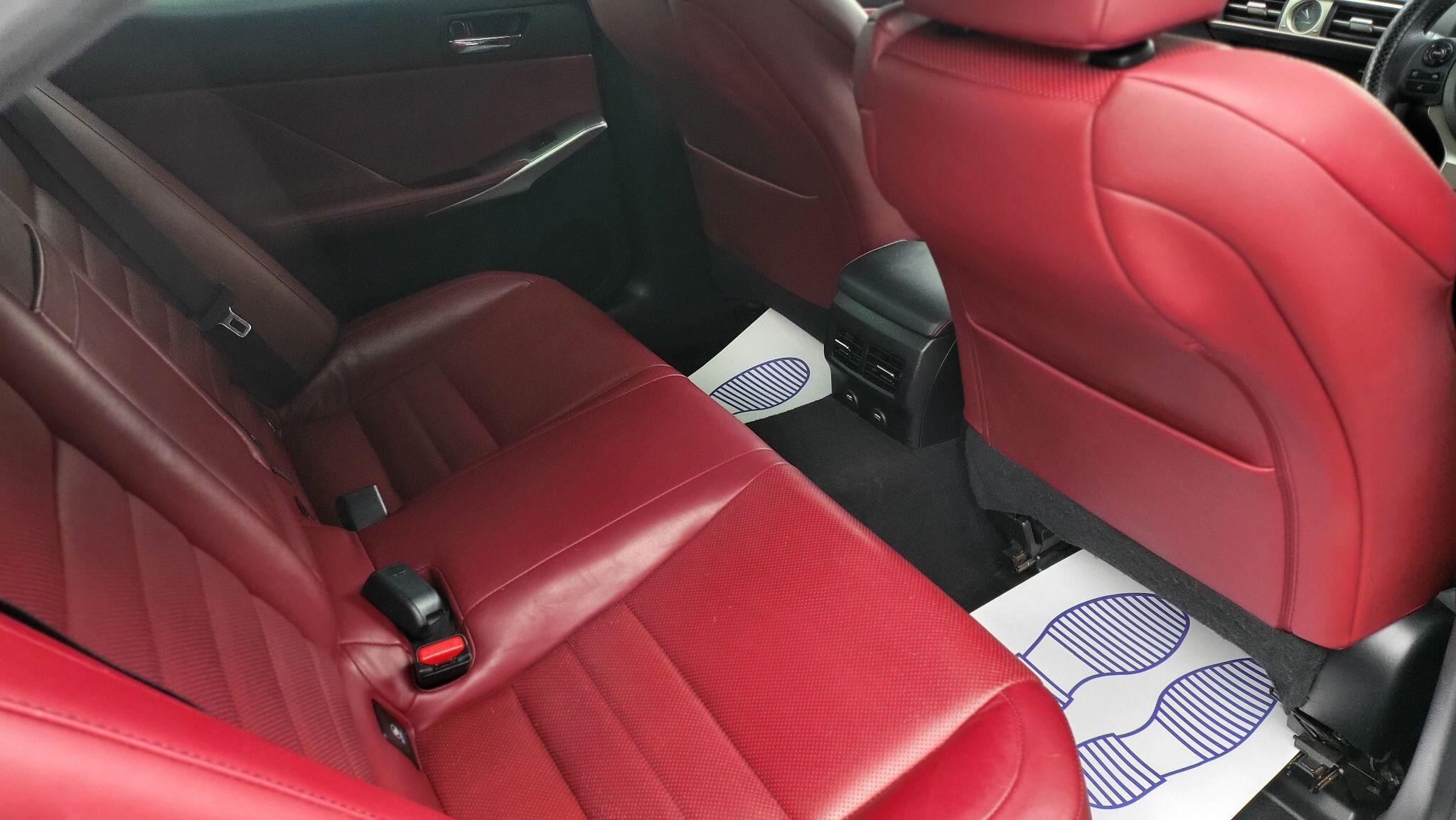 Lexus Is view 19
