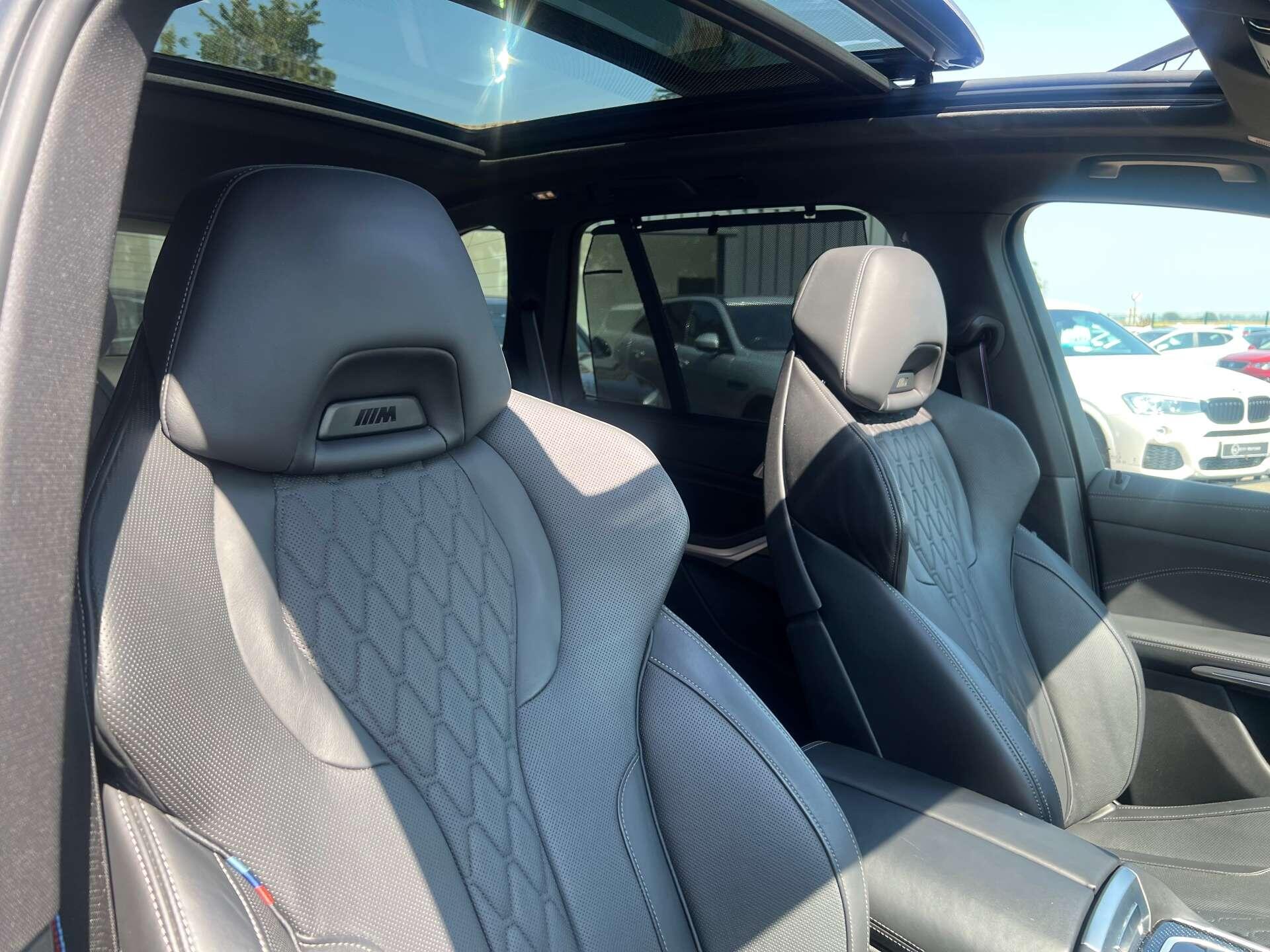 BMW X5 view 19