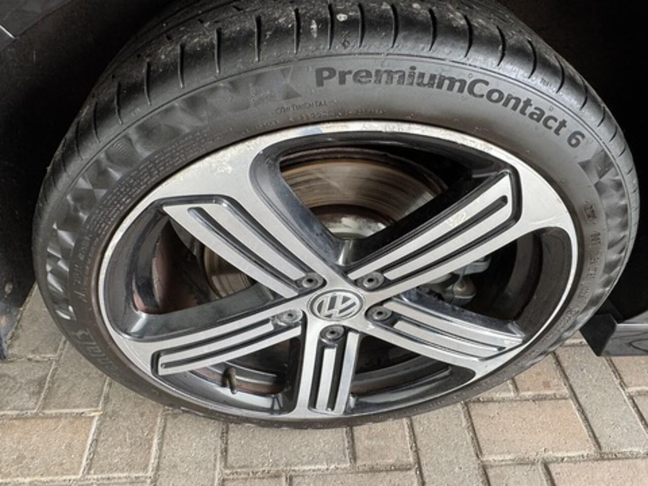 Volkswagen Golf view 19